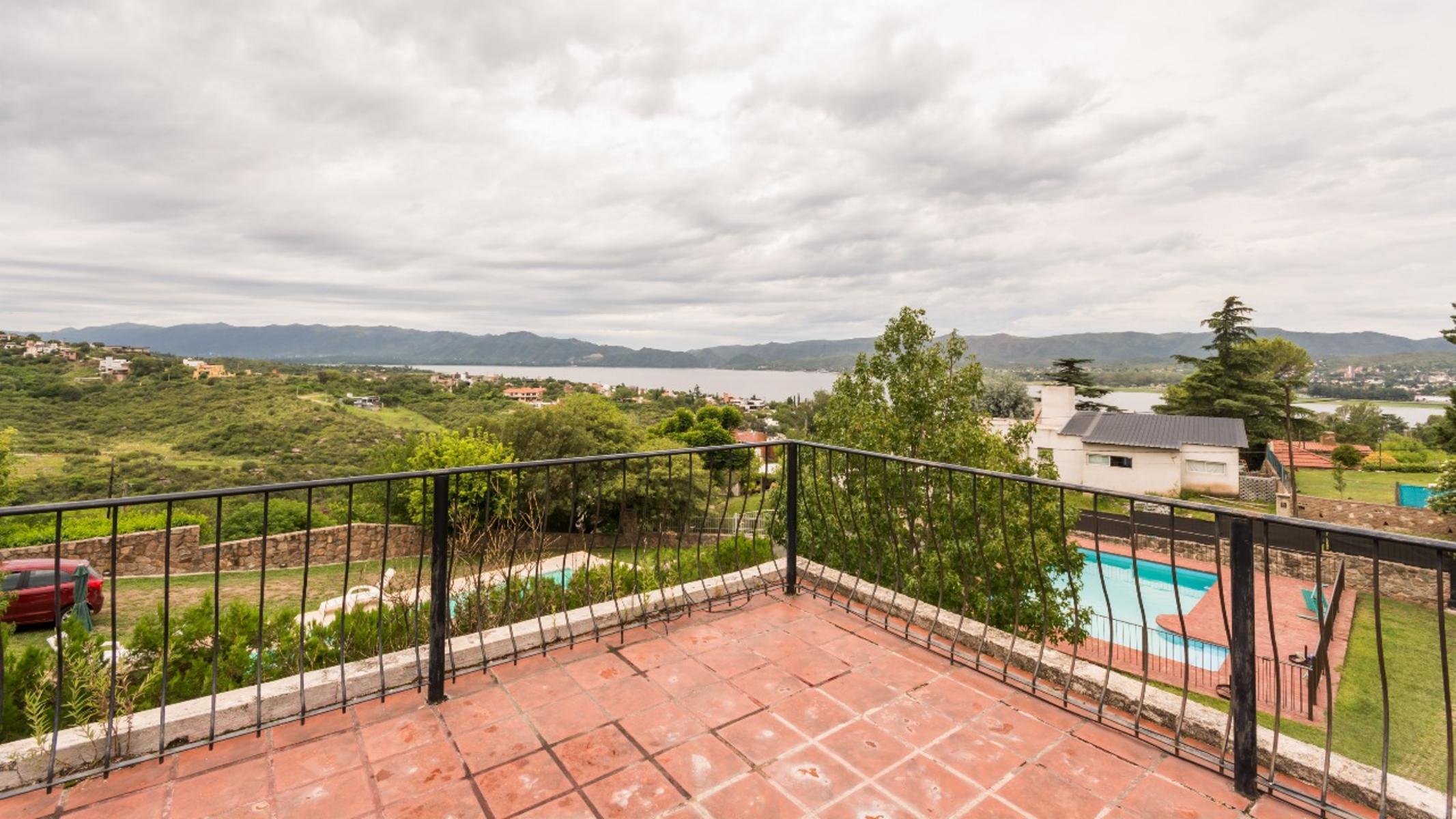 CHALET EN VENTA CON PILETA. EXCELENTE VISTA PANORAMICA — foto 3