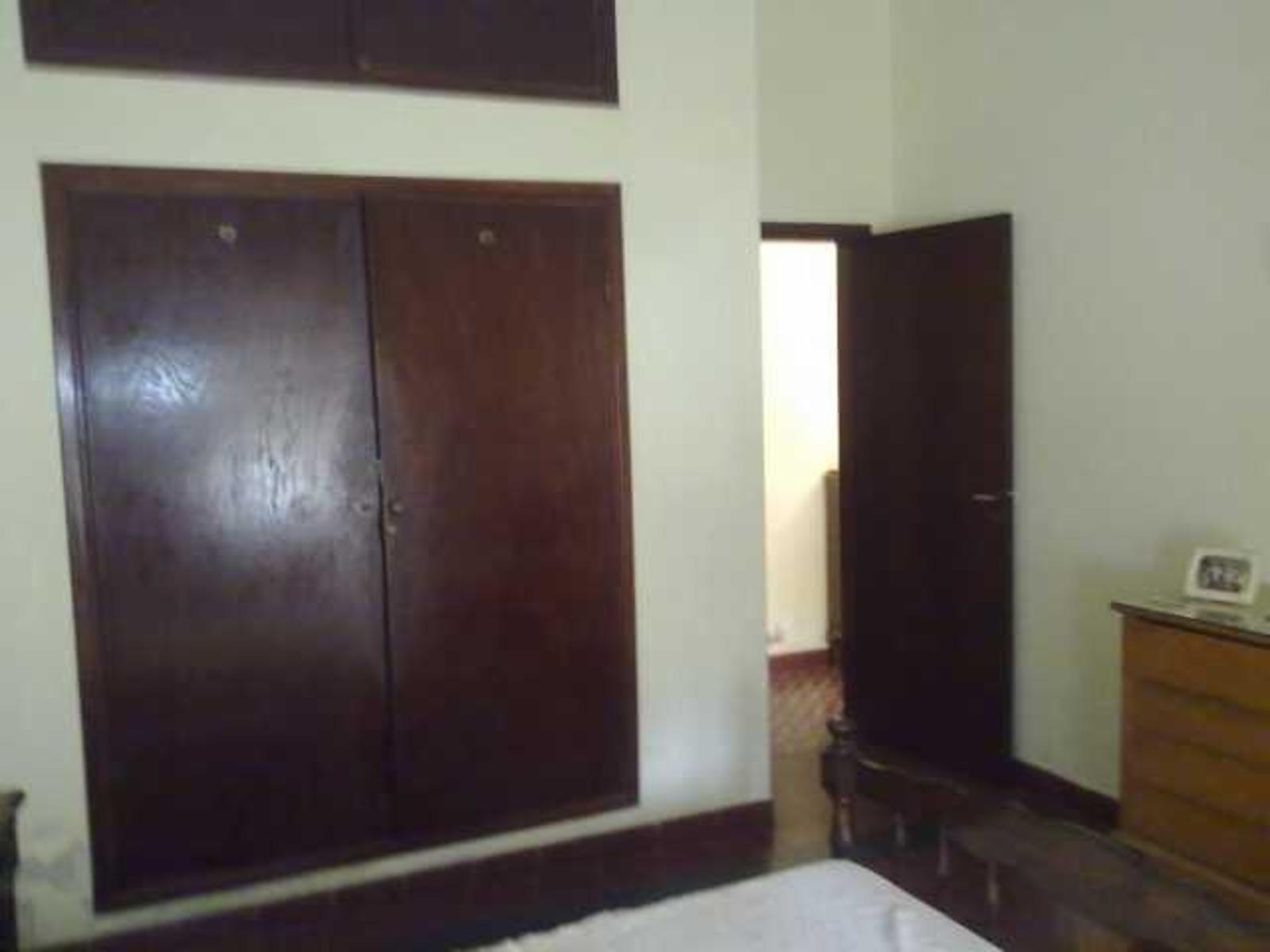 EXCELENTE CHALET + DPTO EN COSQUIN — foto 4