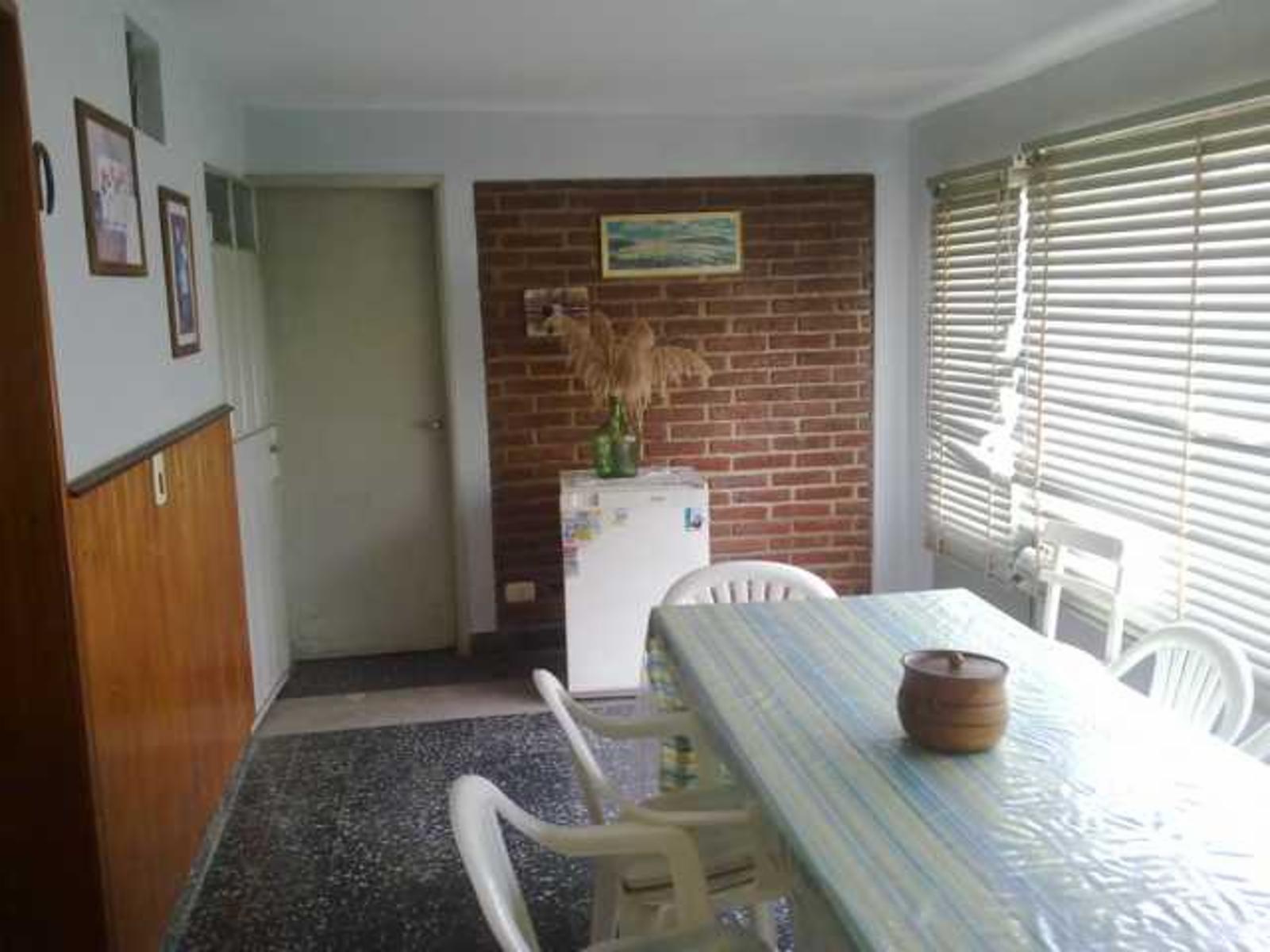 EXCELENTE CHALET + DPTO EN COSQUIN — foto 8