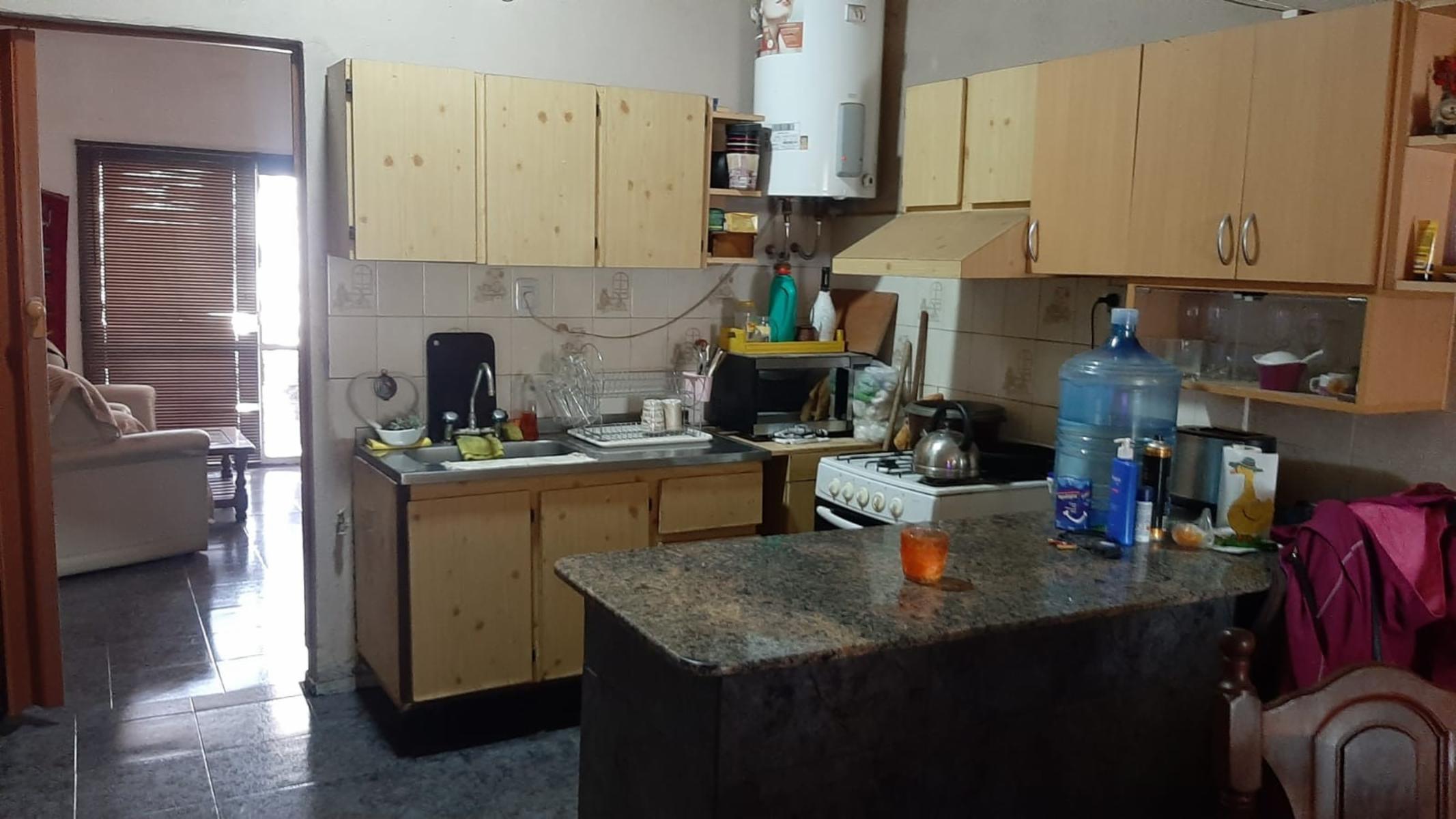 PROPIEDAD EN VENTA - VILLA BUSTOS, CASA CON PILETA — foto 2