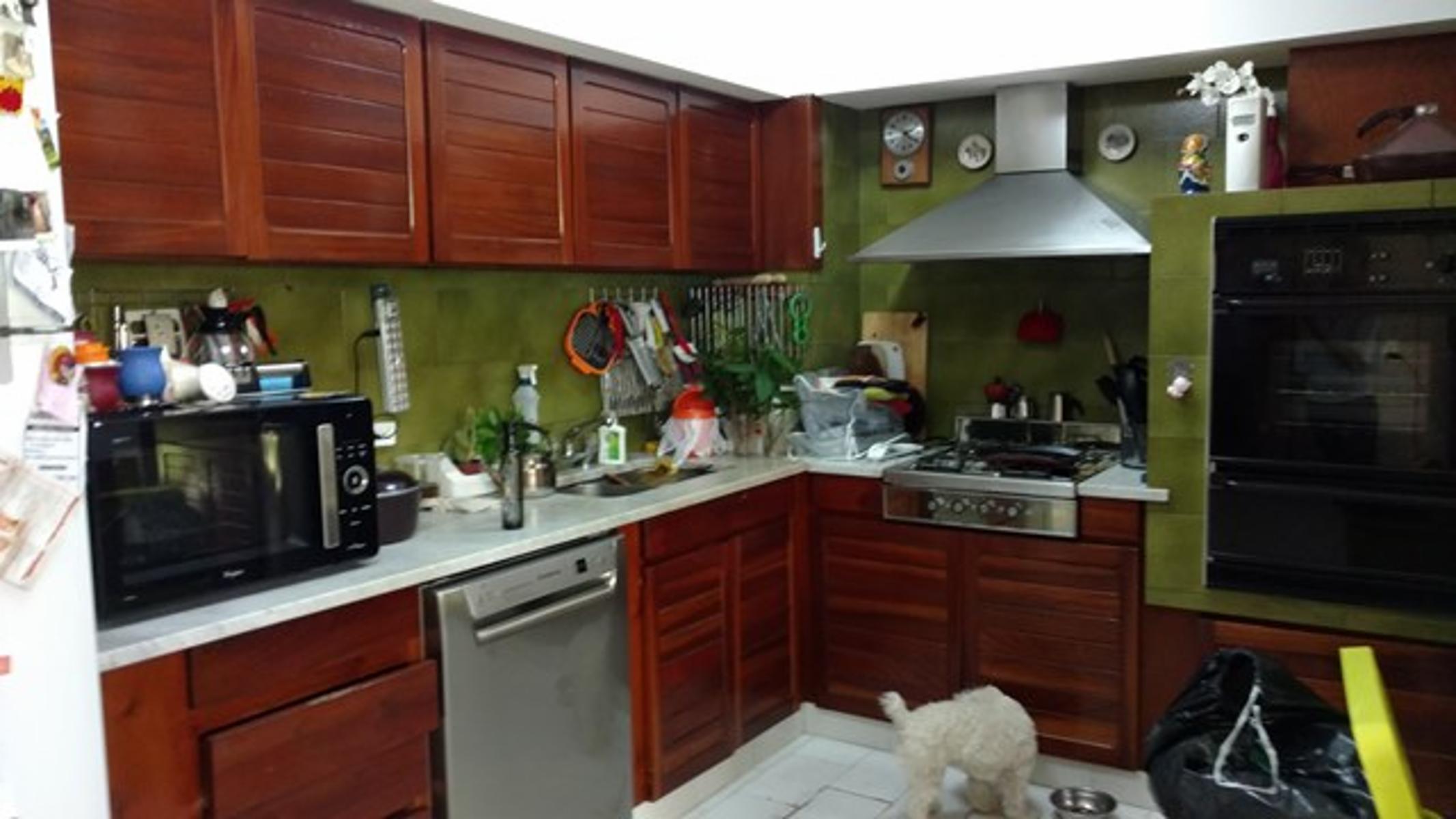 NUEVO VALOR A CONSULTAR.....EXCELENTE Casa 4 Amb. 2 Cocheras Jardin — foto 7