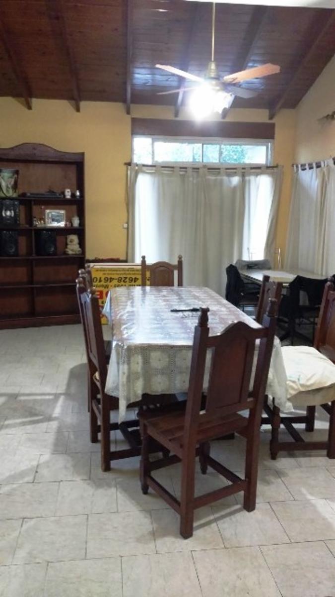IDEAL 2 FAMILIAS - CASA 4 AMBIENTES + DUPLEX 3 AMB + COCHERA 2 AUTOS + FONDO ¡¡¡ SE ESCUCHA OFERTA !!! NO APTO CREDITO — foto 10