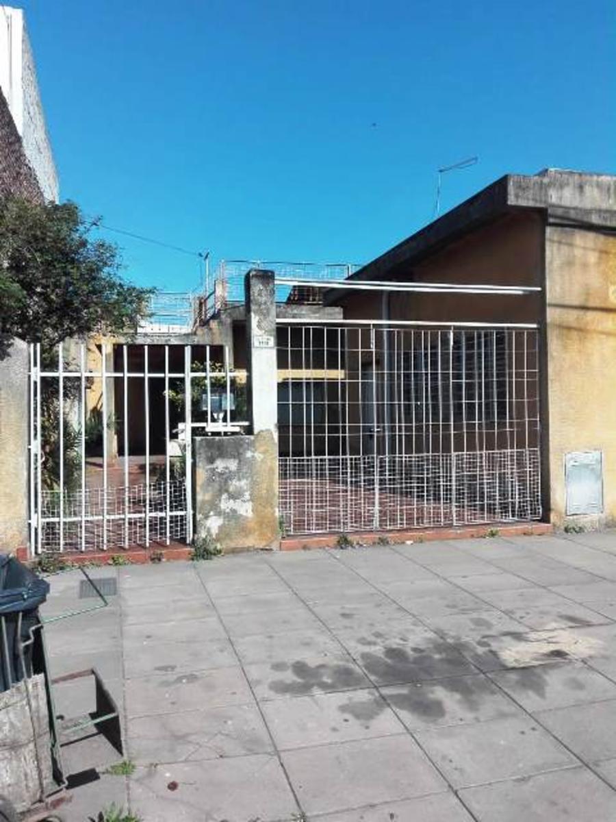 CASA 3 AMB 2 BAÑOS 3 AUTOS A RECICLAR TRAC. ABREV. APTO CRED — foto 2