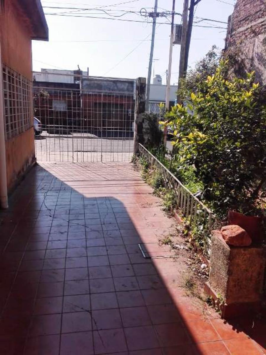 CASA 3 AMB 2 BAÑOS 3 AUTOS A RECICLAR TRAC. ABREV. APTO CRED — foto 4