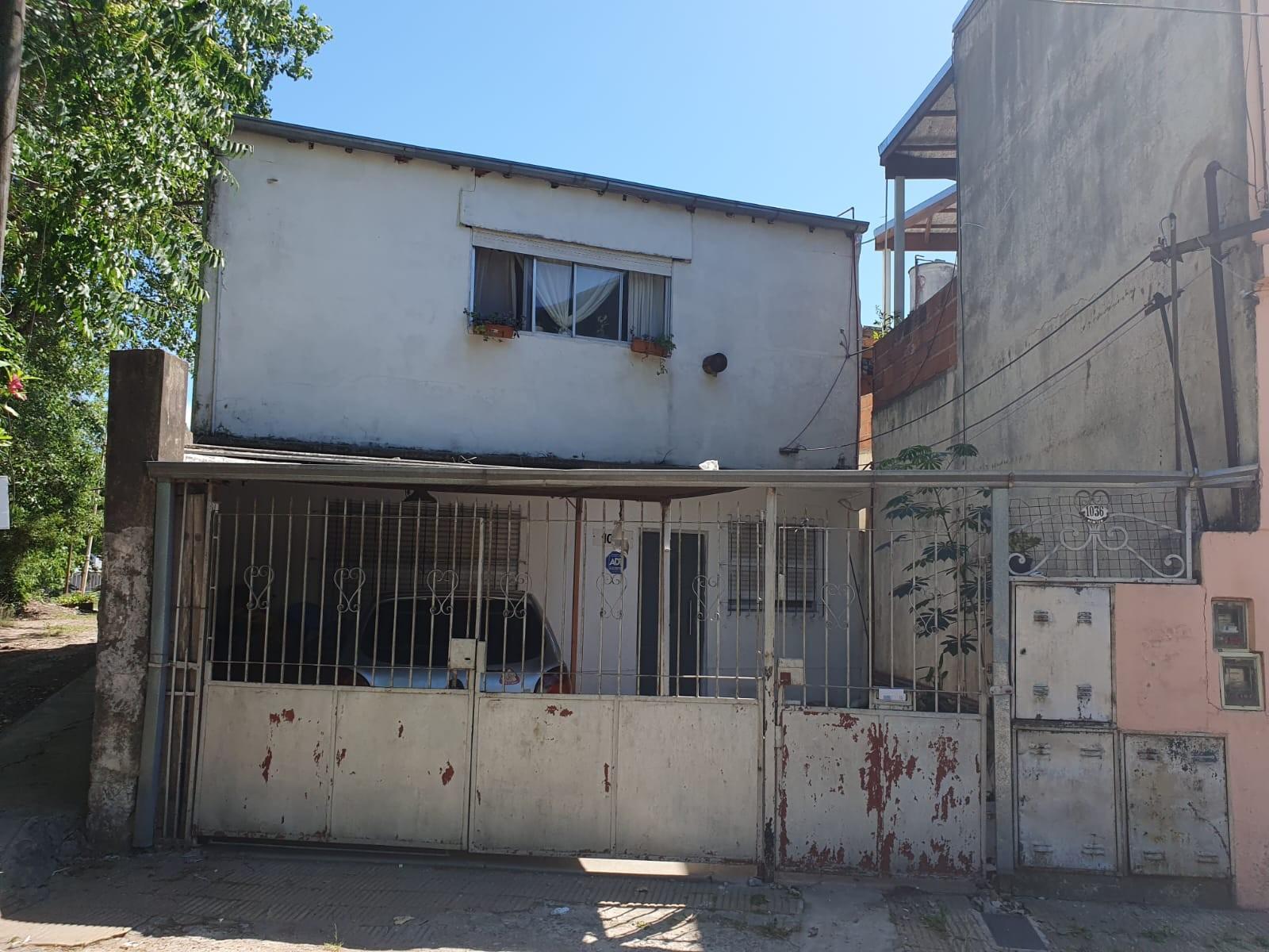 Casa PH al frente 3 amb.+ cochera IDEAL INVERSOR ALQUILADA