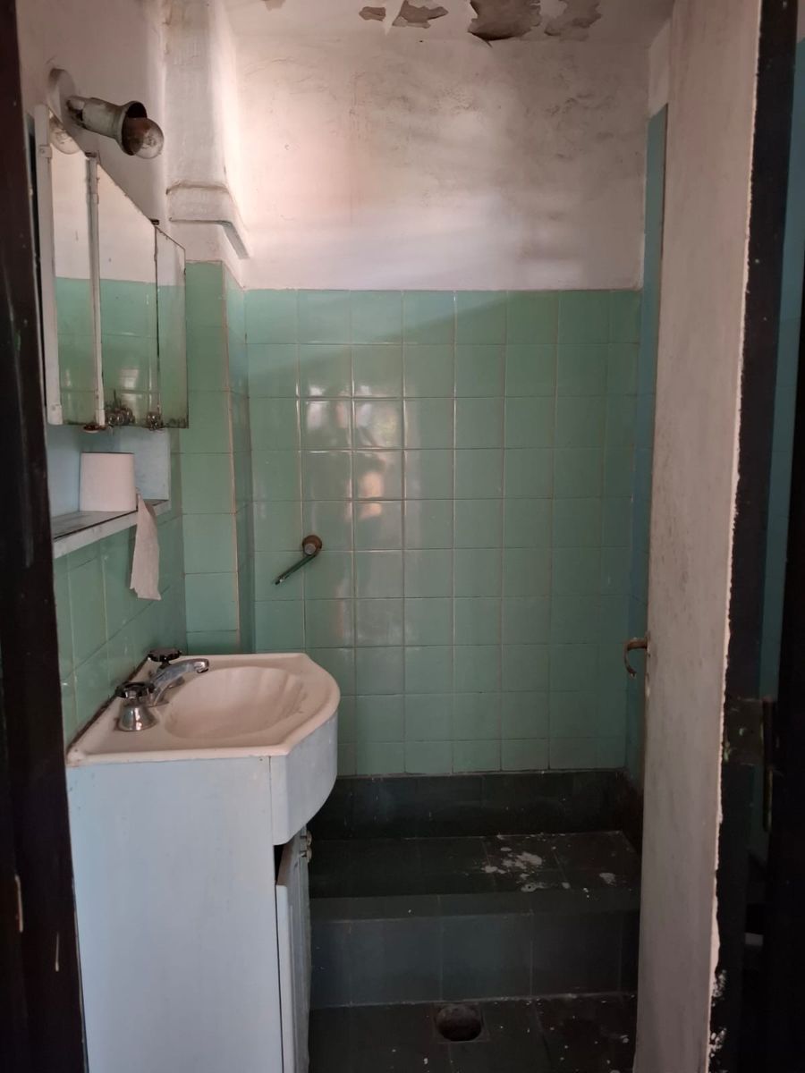 Casa + 2 Dtos. en Planta Alta Lote esquina de 101 m2. — foto 11