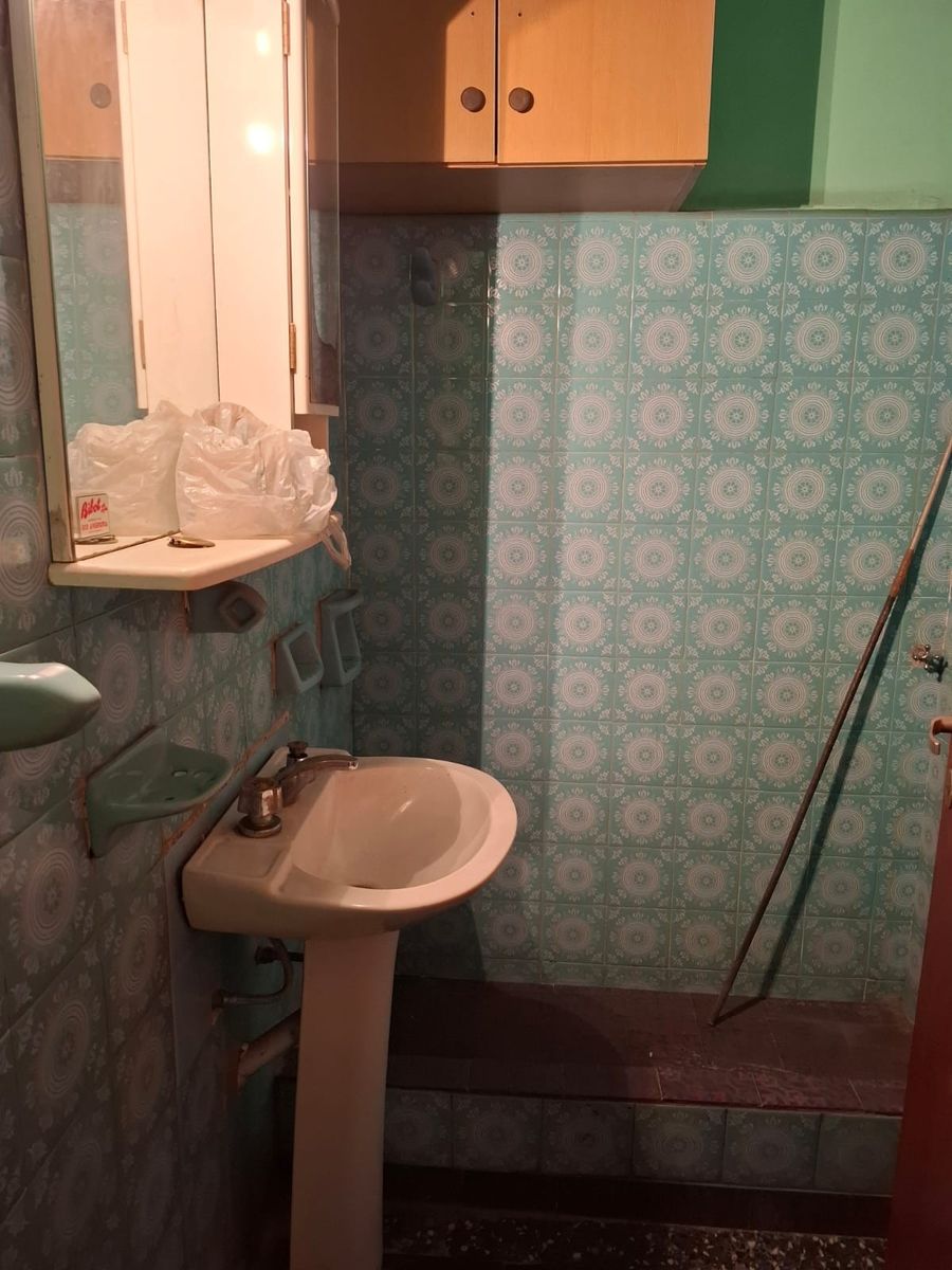 Casa + 2 Dtos. en Planta Alta Lote esquina de 101 m2. — foto 14