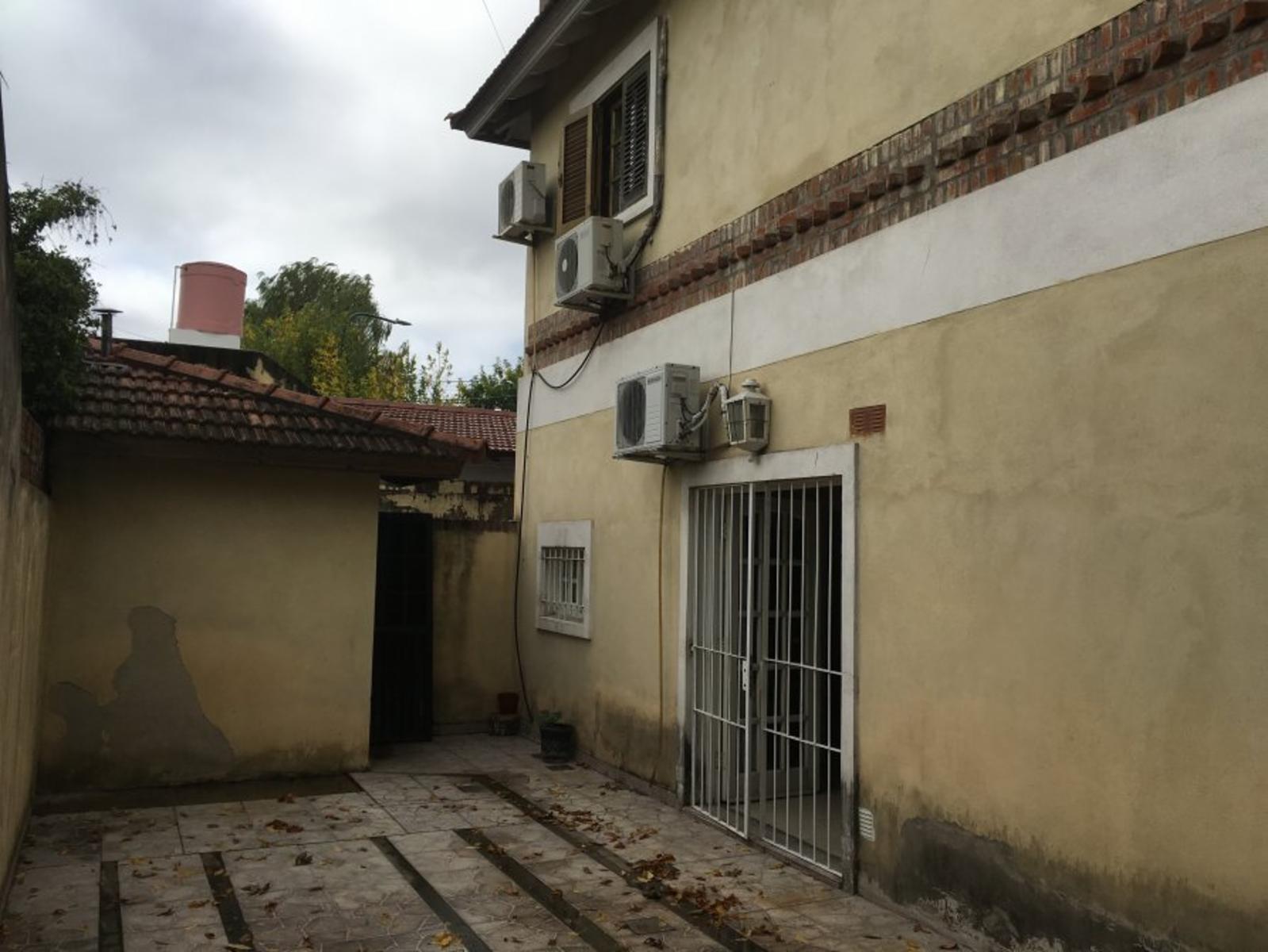 &quot Apto Credito &quot &quot Permuta &quot Casa T/ Duplex de 5 Amb c/ Cocheras — foto 9
