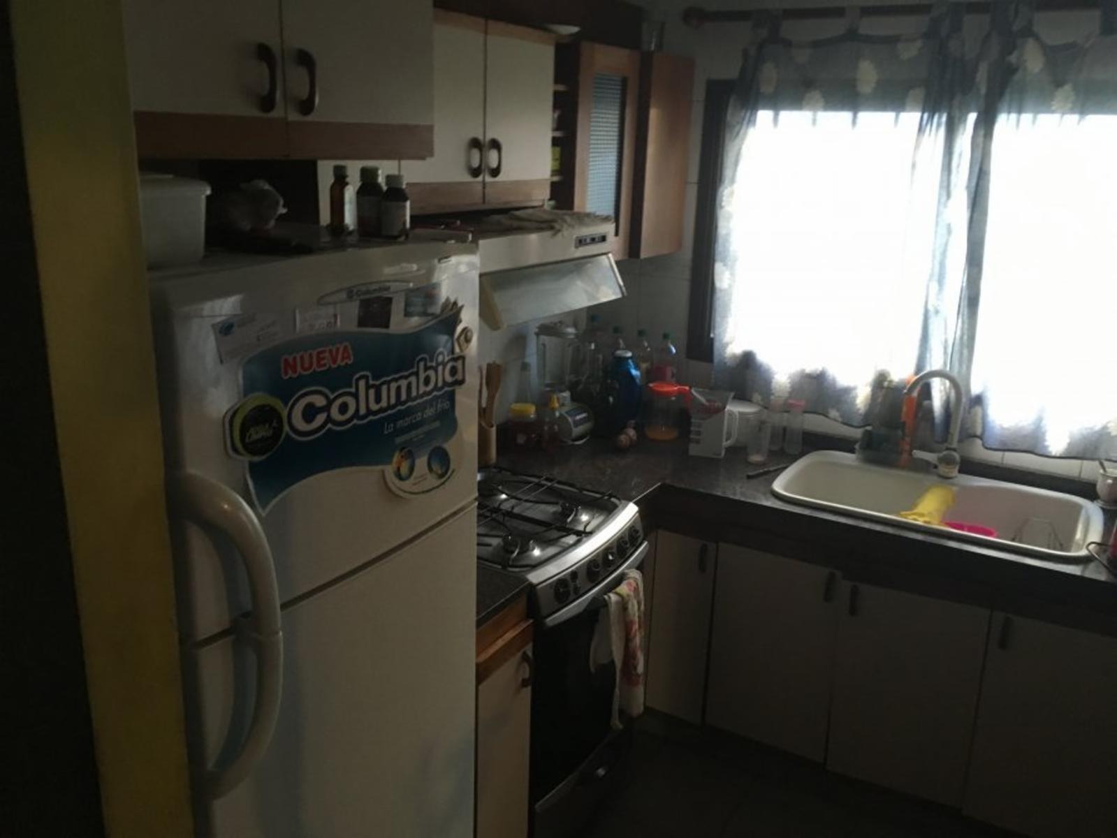 * Apto Credito * Casa de 5 Amb en 2 Plantas* Ideal 2 Familias * — foto 3