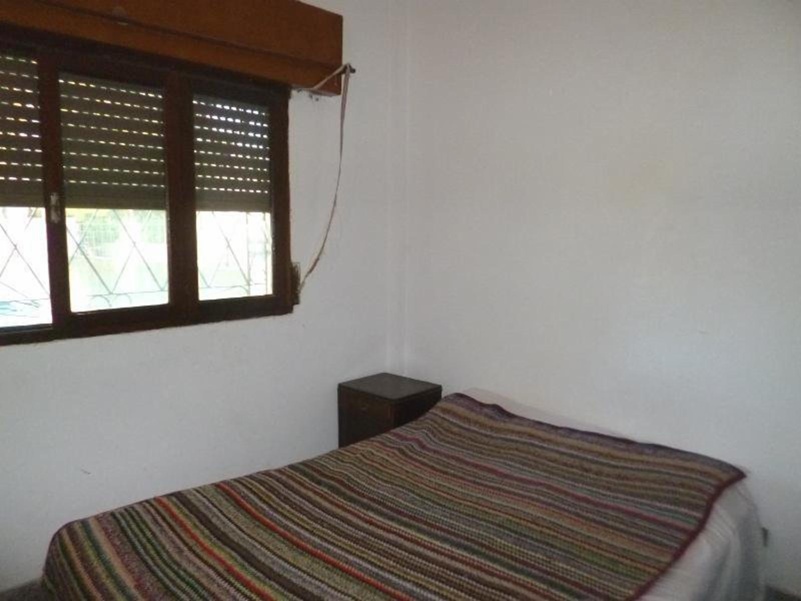 Casa en PH al Frente de 3 Amb con Cochera y Patio — foto 4