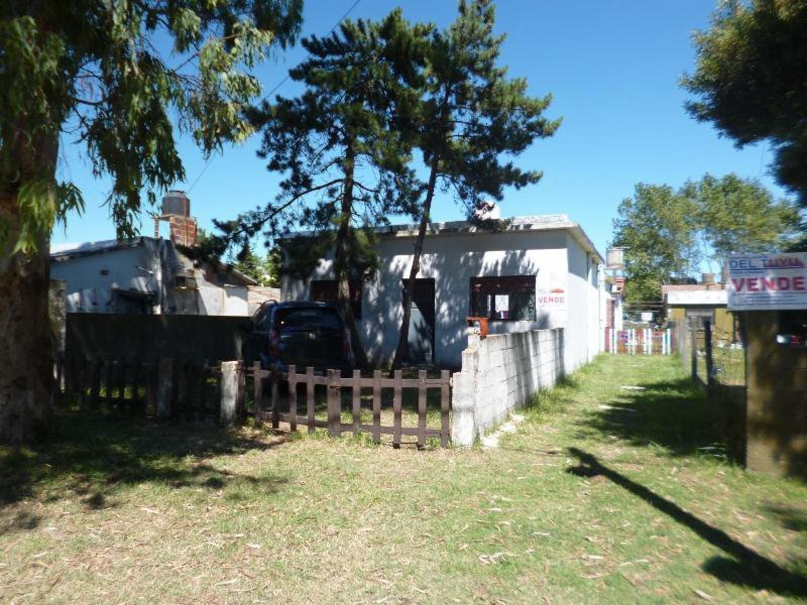 Casa en PH al Frente de 3 Amb con Cochera y Patio — foto 9