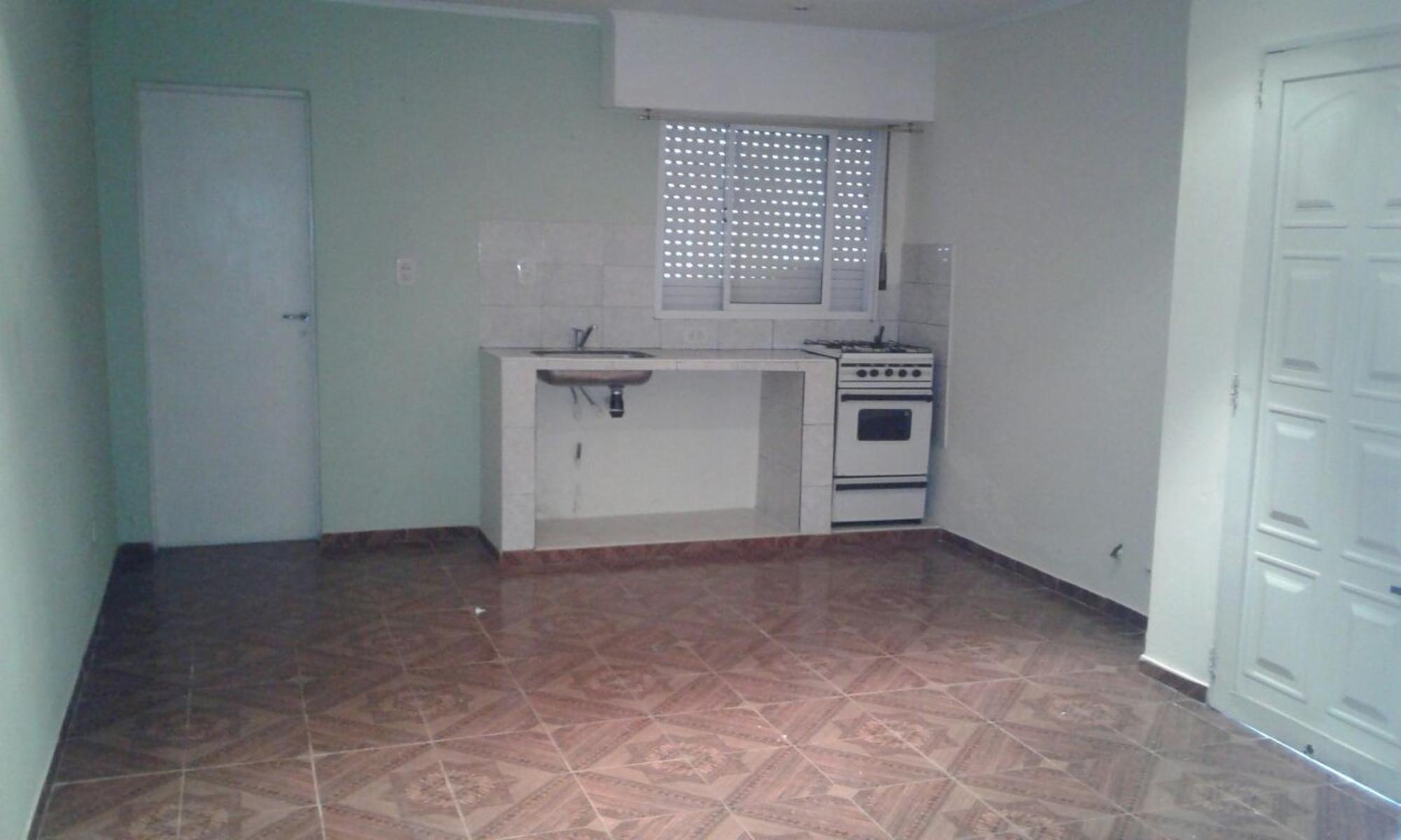 Casa en Ph Interno 2 Ambientes c/ Patio ** Reciclado **