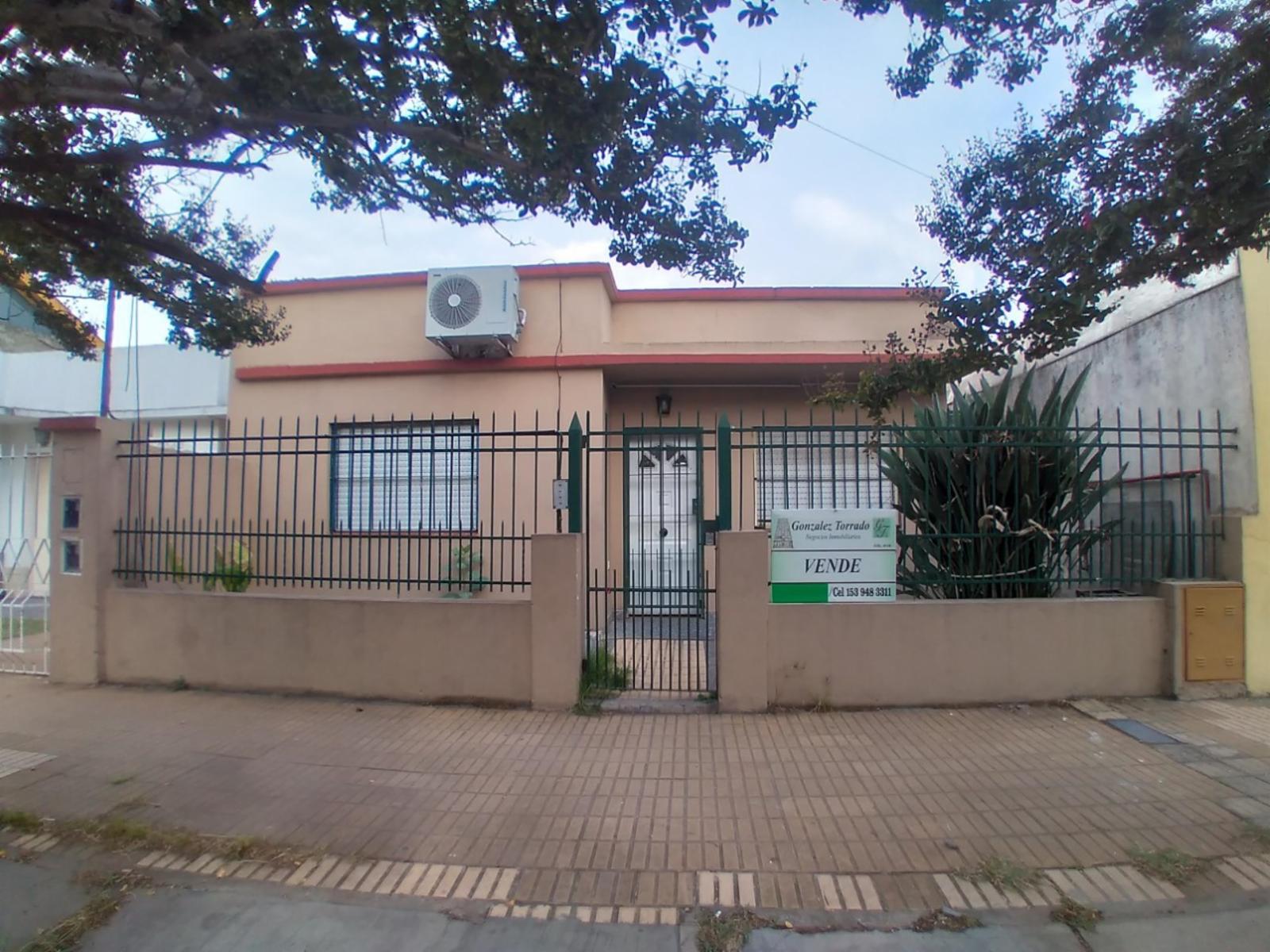 ** Ideal 2 Familias ** 2 Casas en Ph de 2 Ambientes c/ Patios Independientes