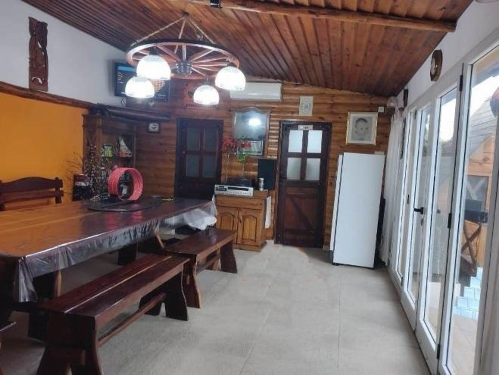 Inmejorable Inmueble de 5 Ambientes Con Cocheras y Piscina — foto 9