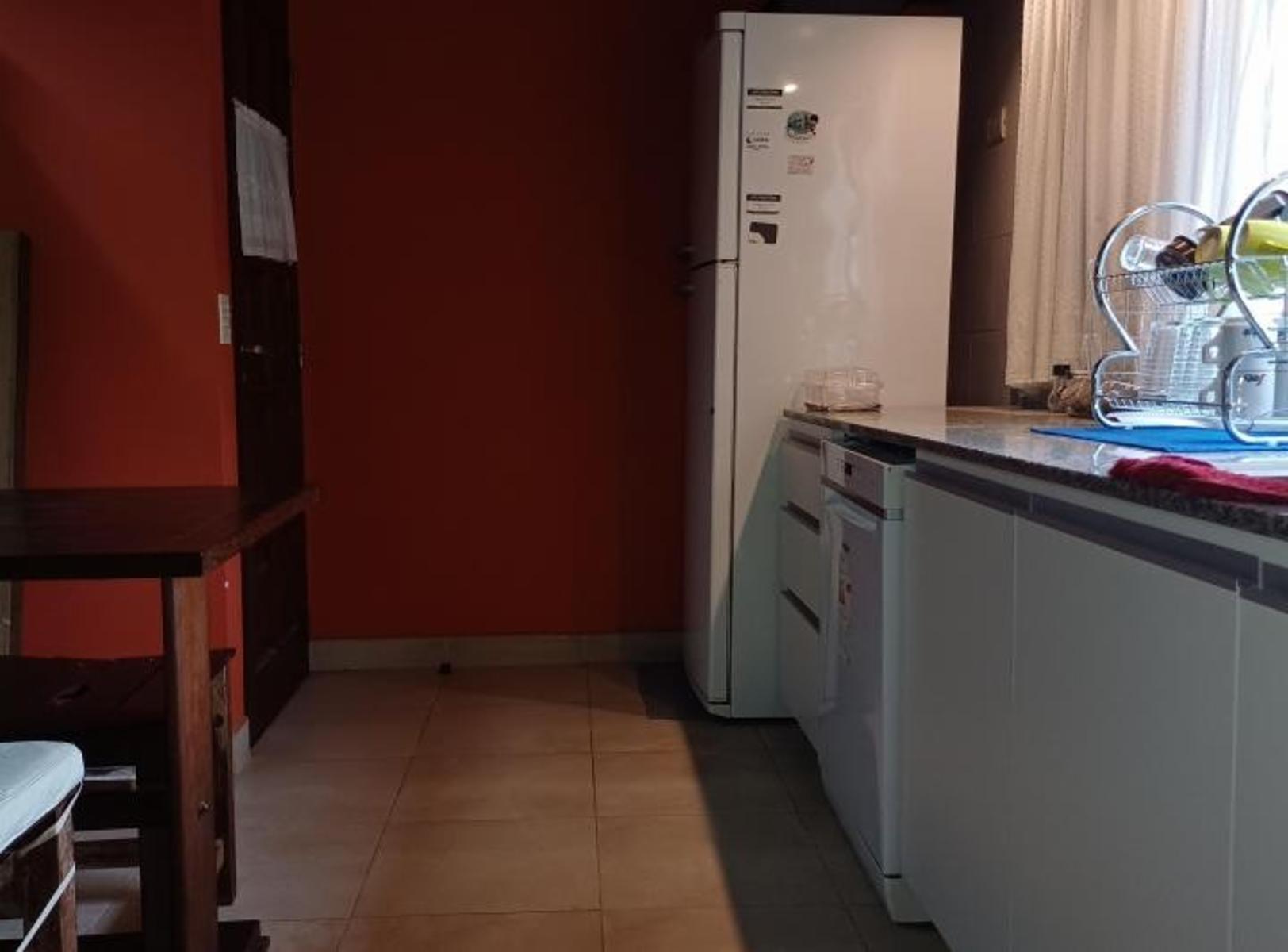 Amplio Chalet de 5 Ambientes Sobre Lote de 656 Mts en Pinamar Norte — foto 4