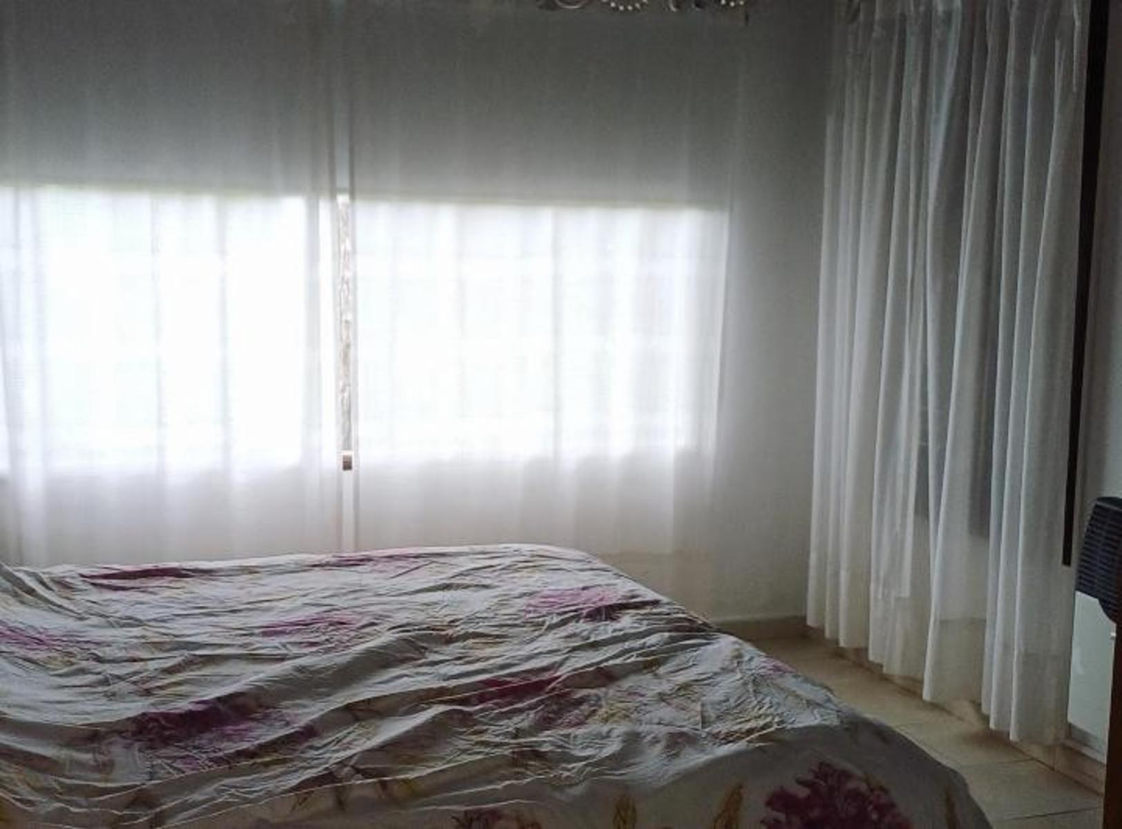 Amplio Chalet de 5 Ambientes Sobre Lote de 656 Mts en Pinamar Norte — foto 11