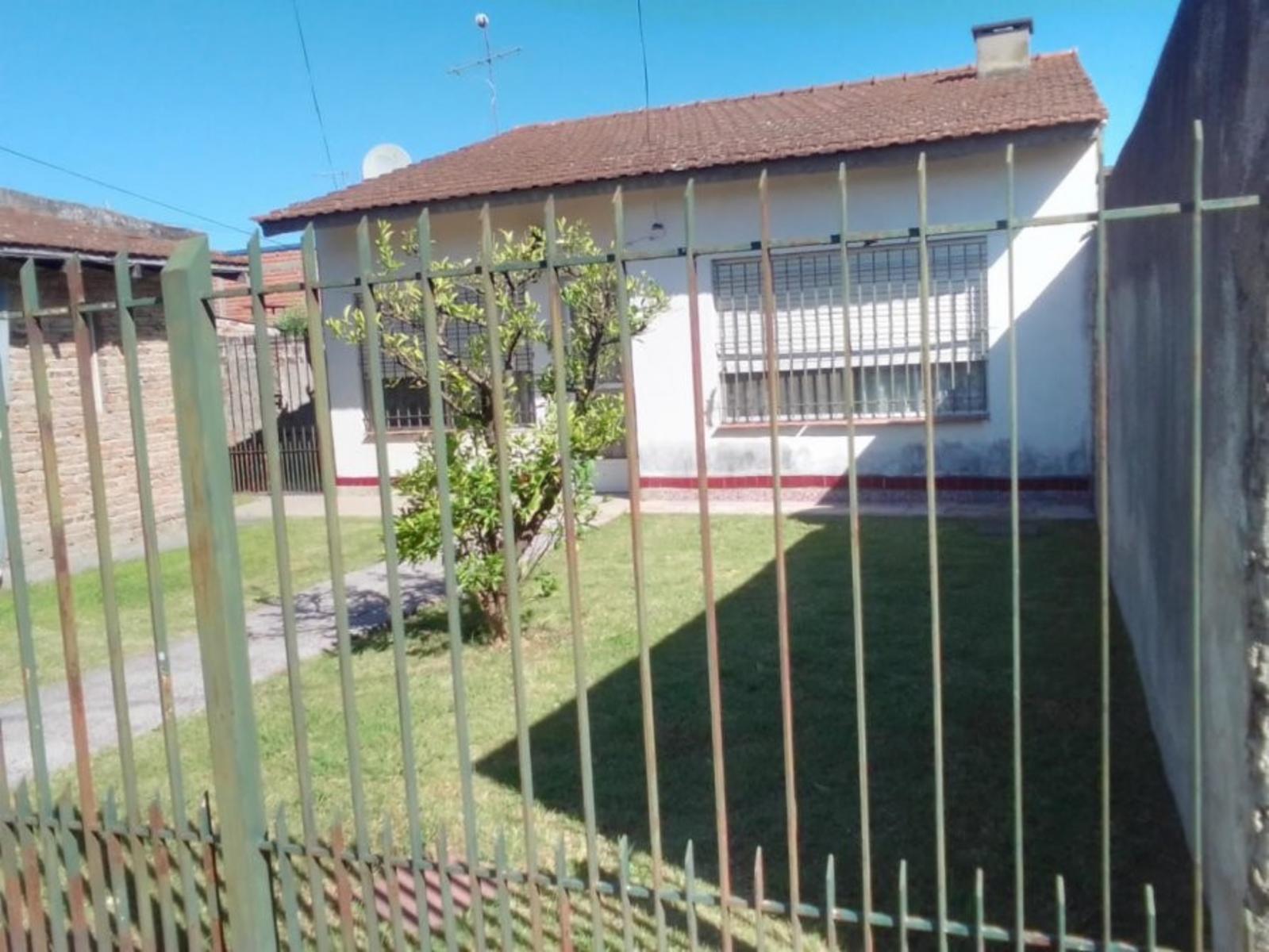 Chalet de 3 Ambientes Sobre Lote de 300 Mts
