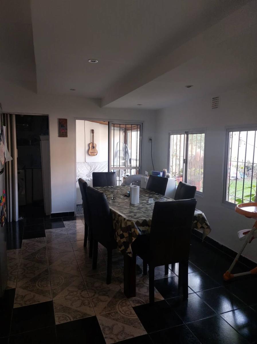 CASA TRES AMBIENTES CON JARDIN — foto 8