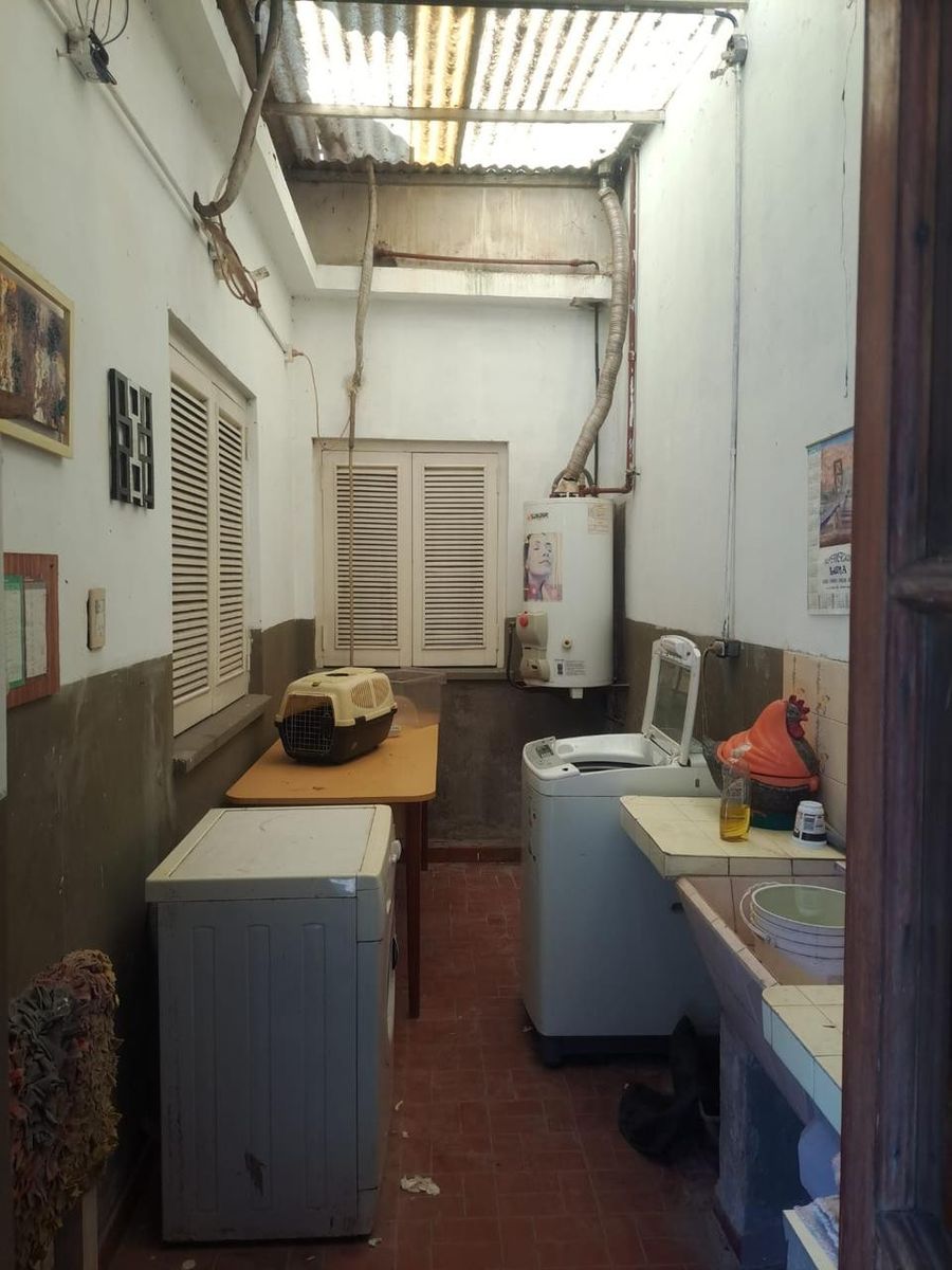 Casa en Gran Lote Atrás — foto 4