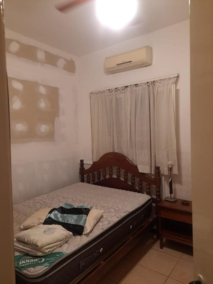 Casa en Gran Lote Atrás — foto 12