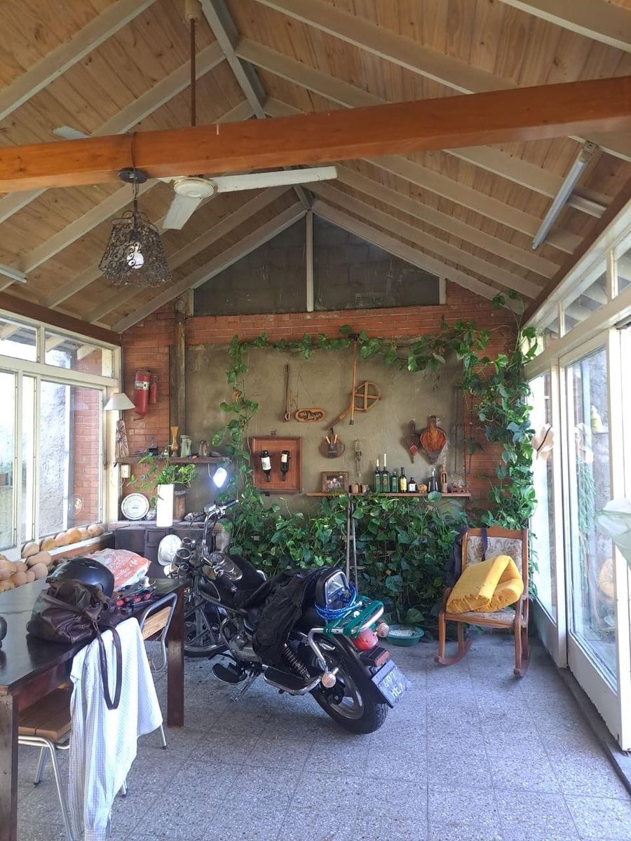 Casa en Gran Lote Atrás — foto 15