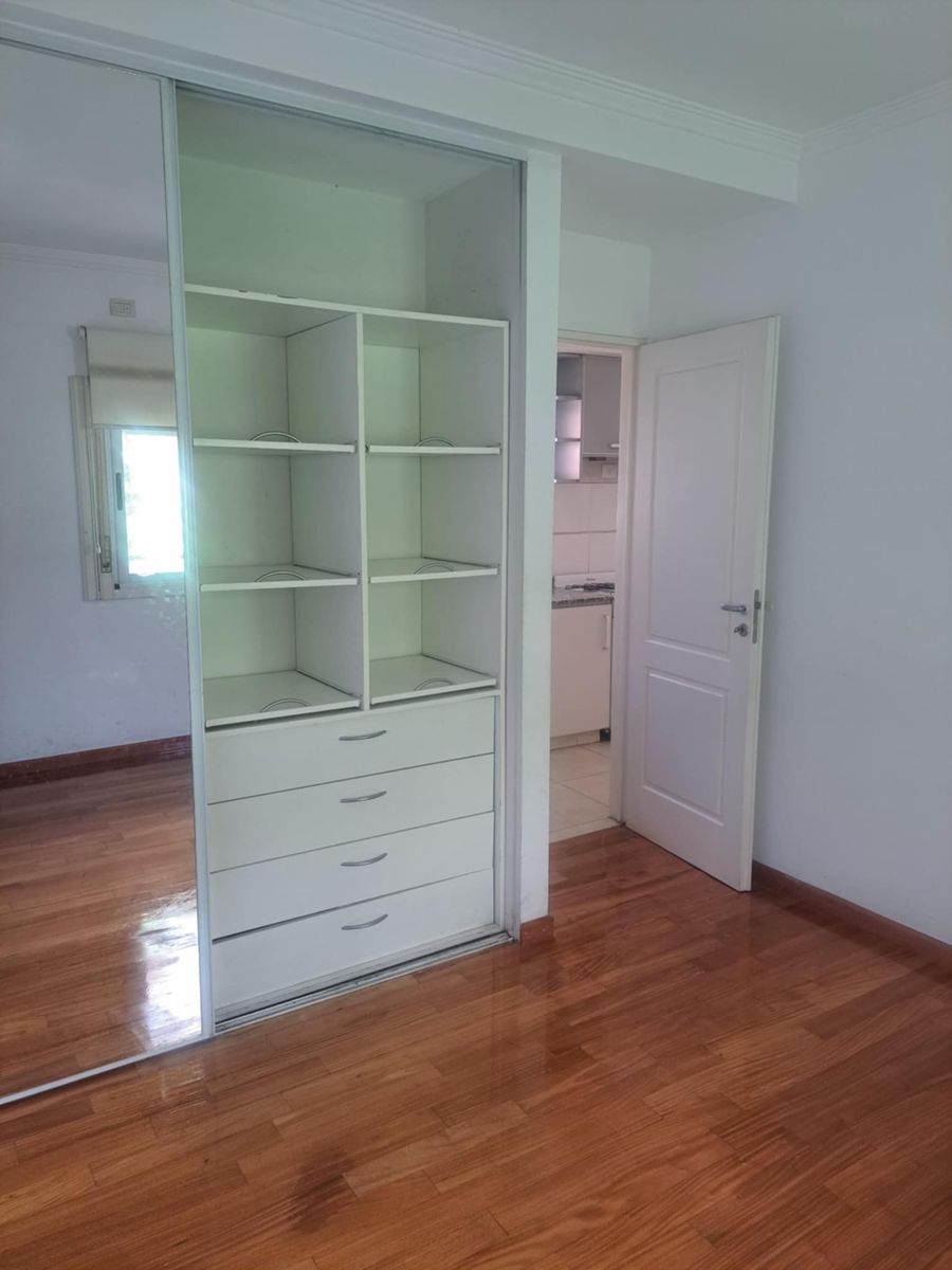 excelente 2 ambientes con balcon y patio — foto 4