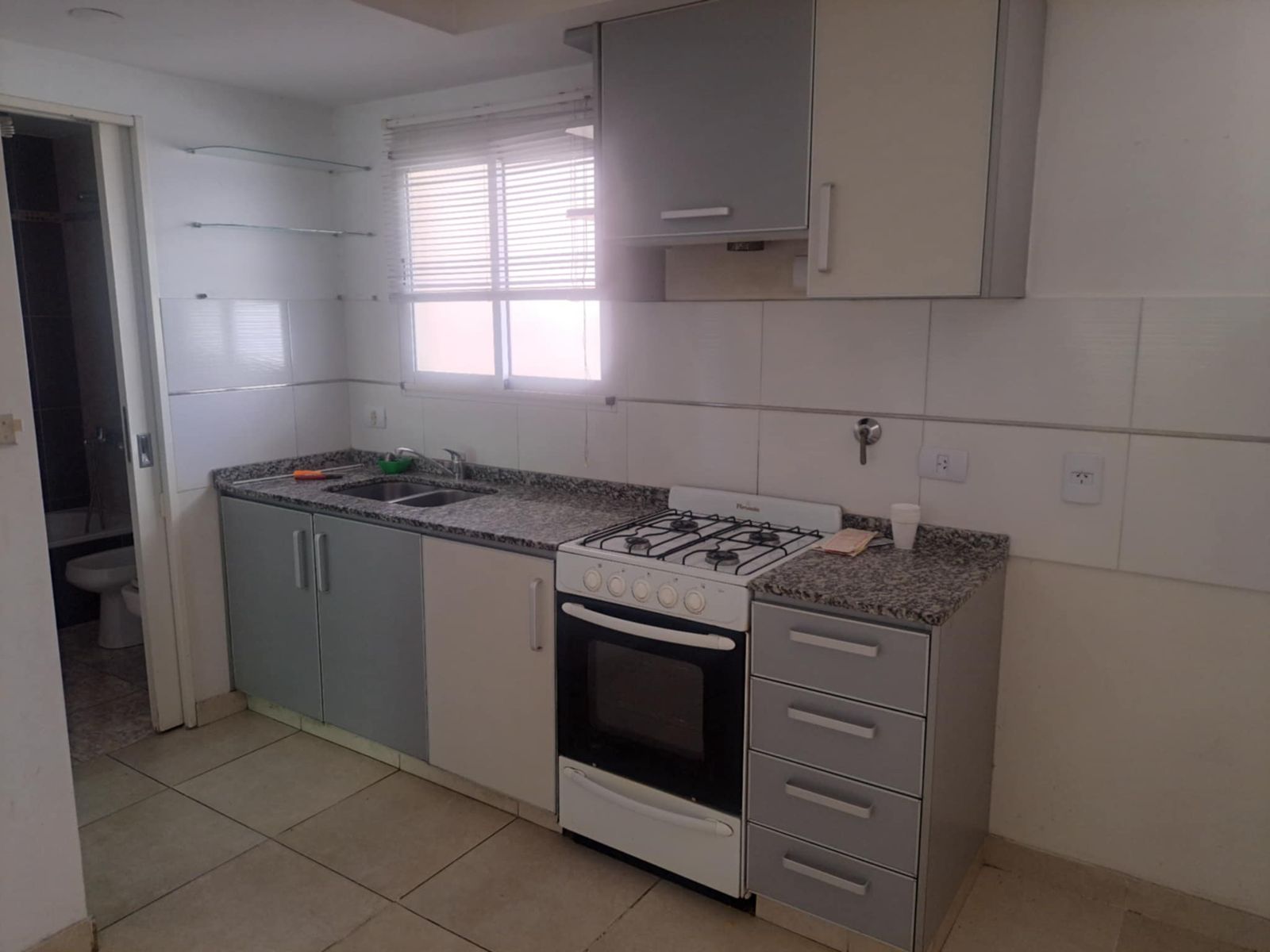 excelente 2 ambientes con balcon y patio — foto 10