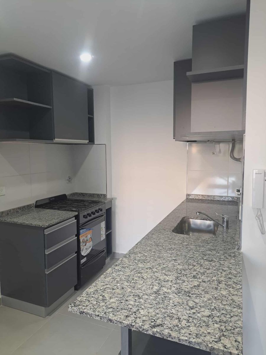 Tres ambientes a estrenar — foto 4