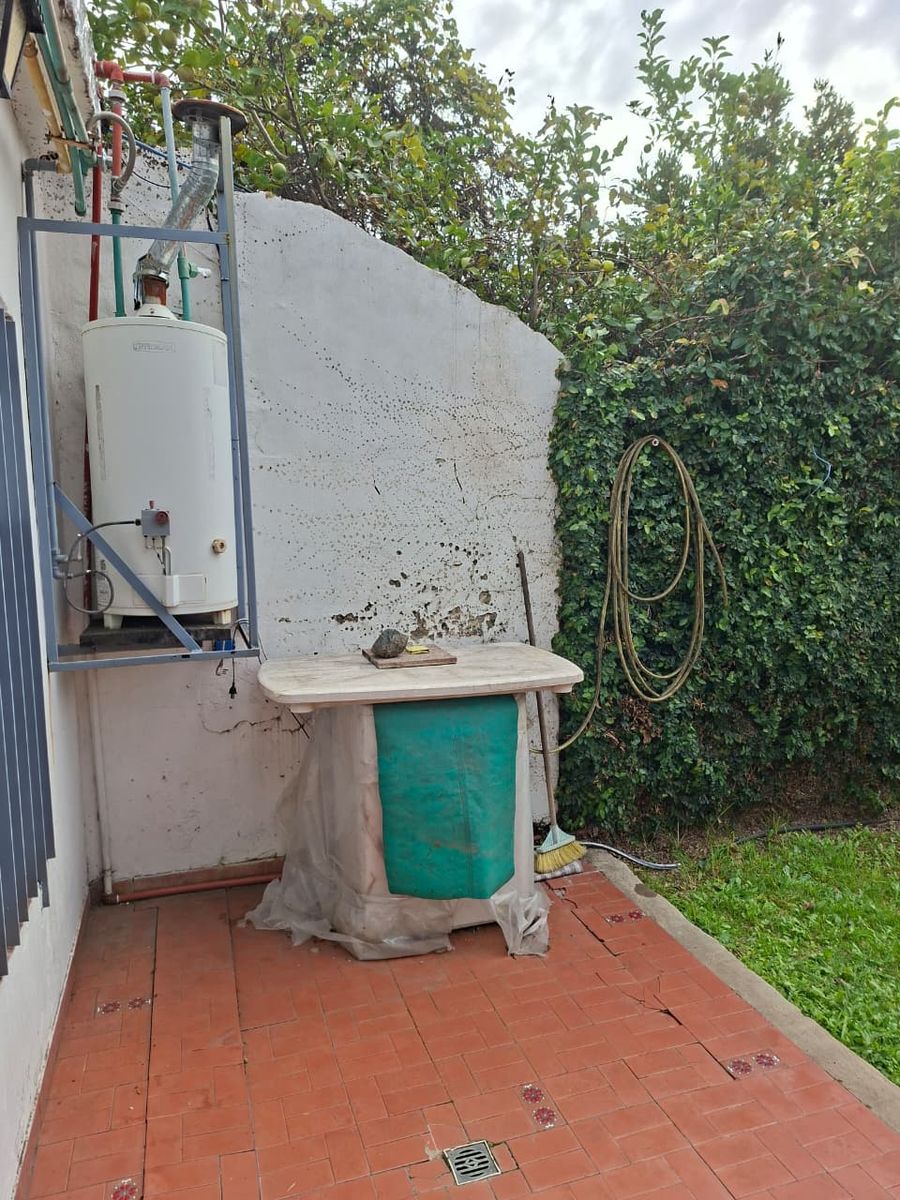 Buen PH al frente con garaje amplio y jardin al fondo - 8
