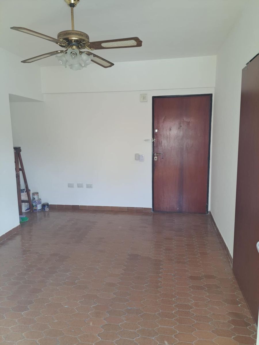 Departamento de 2 ambientes interno - 4