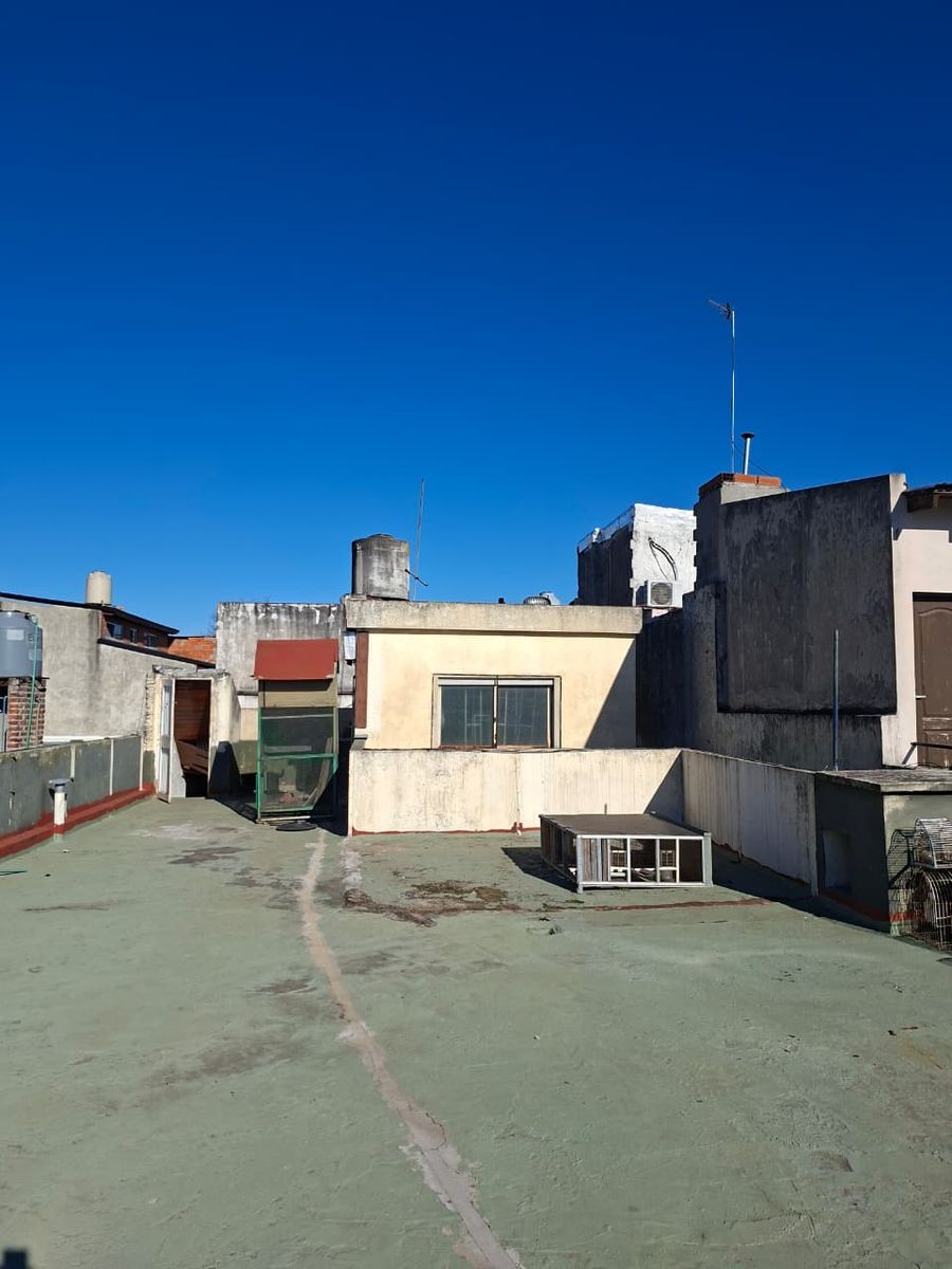 Casa totalmente a refaccionar - 12
