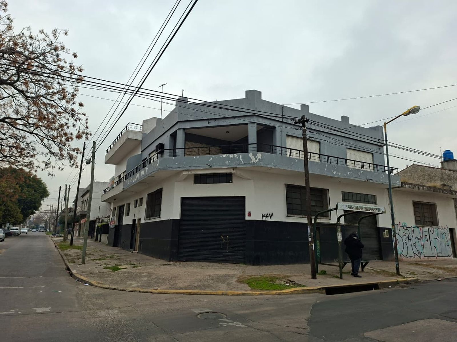 Gran PH 3 ambientes en primer piso - 2