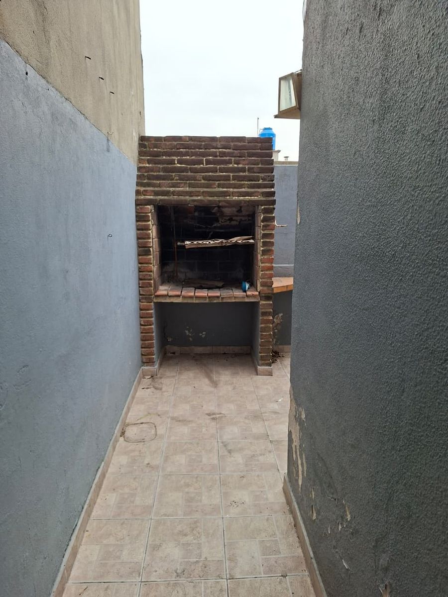 Gran PH 3 ambientes en primer piso - 12
