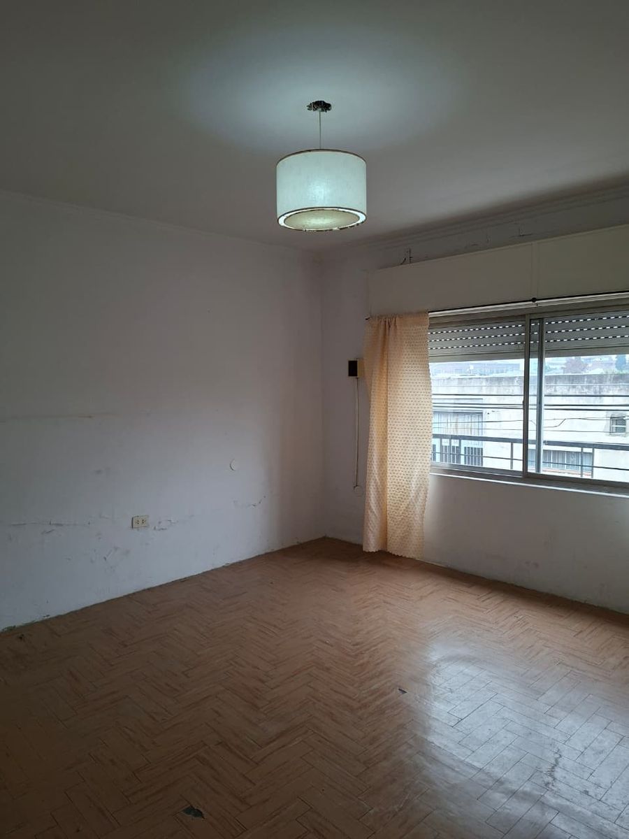 Gran PH 3 ambientes en primer piso - 14