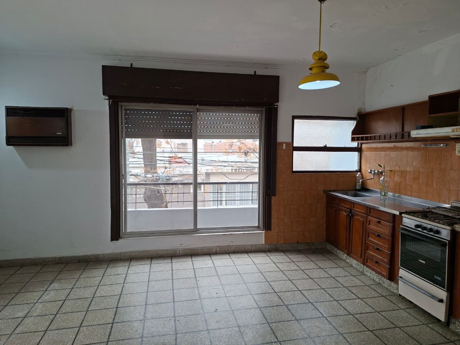 Gran PH 3 ambientes en primer piso - 29
