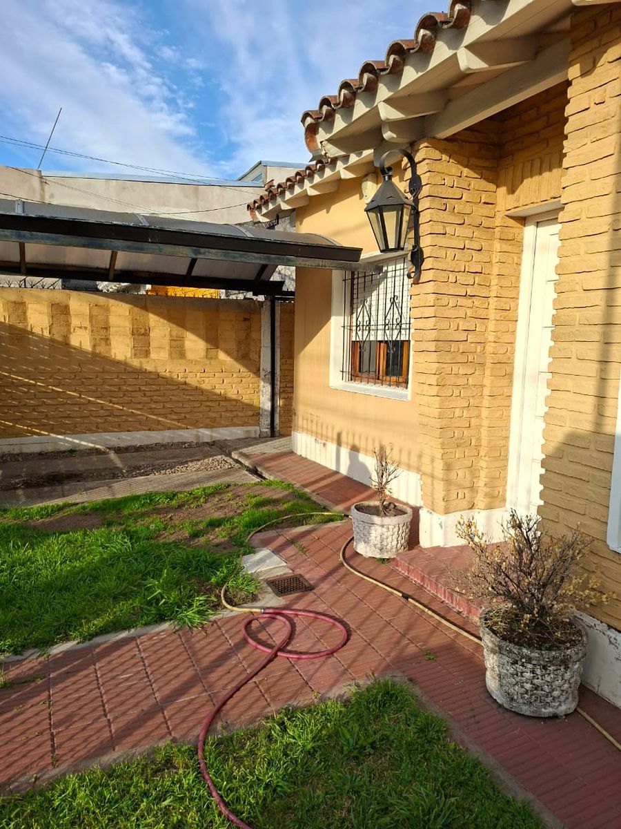 Excelente casa con Garage - 6