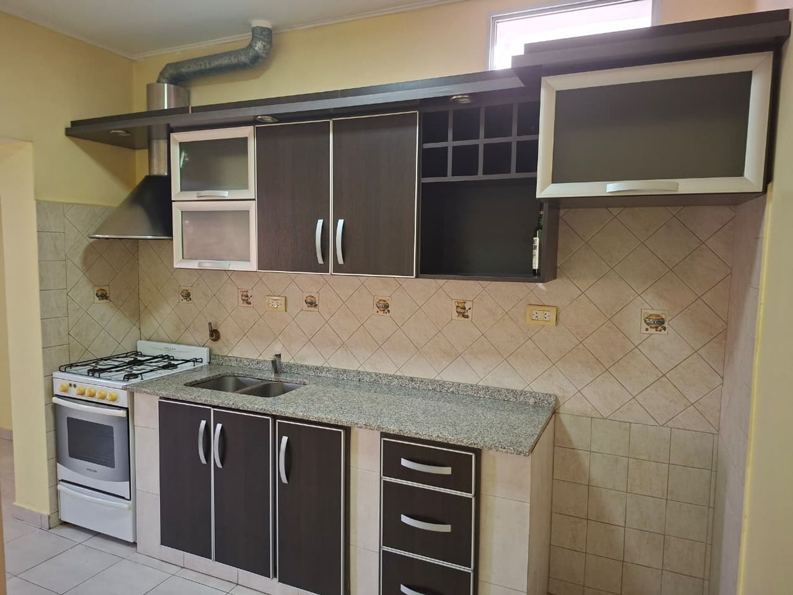 Excelente casa con Garage - 14