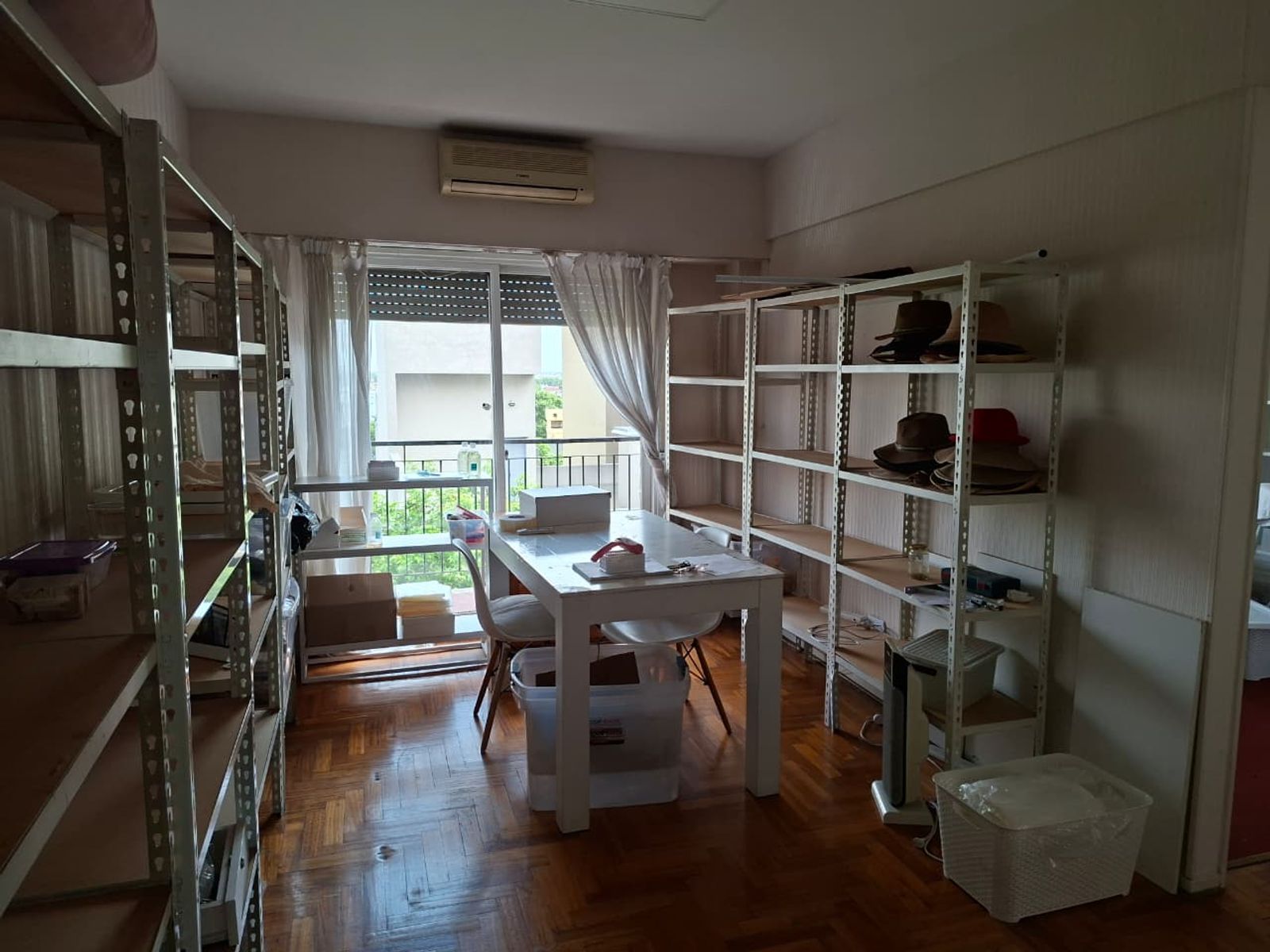 Departamento 3 ambientes solo para uso profesional - 11