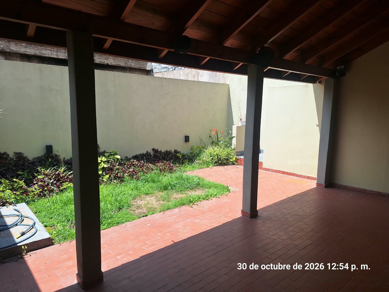 Casa 3 ambientes con patio - 8
