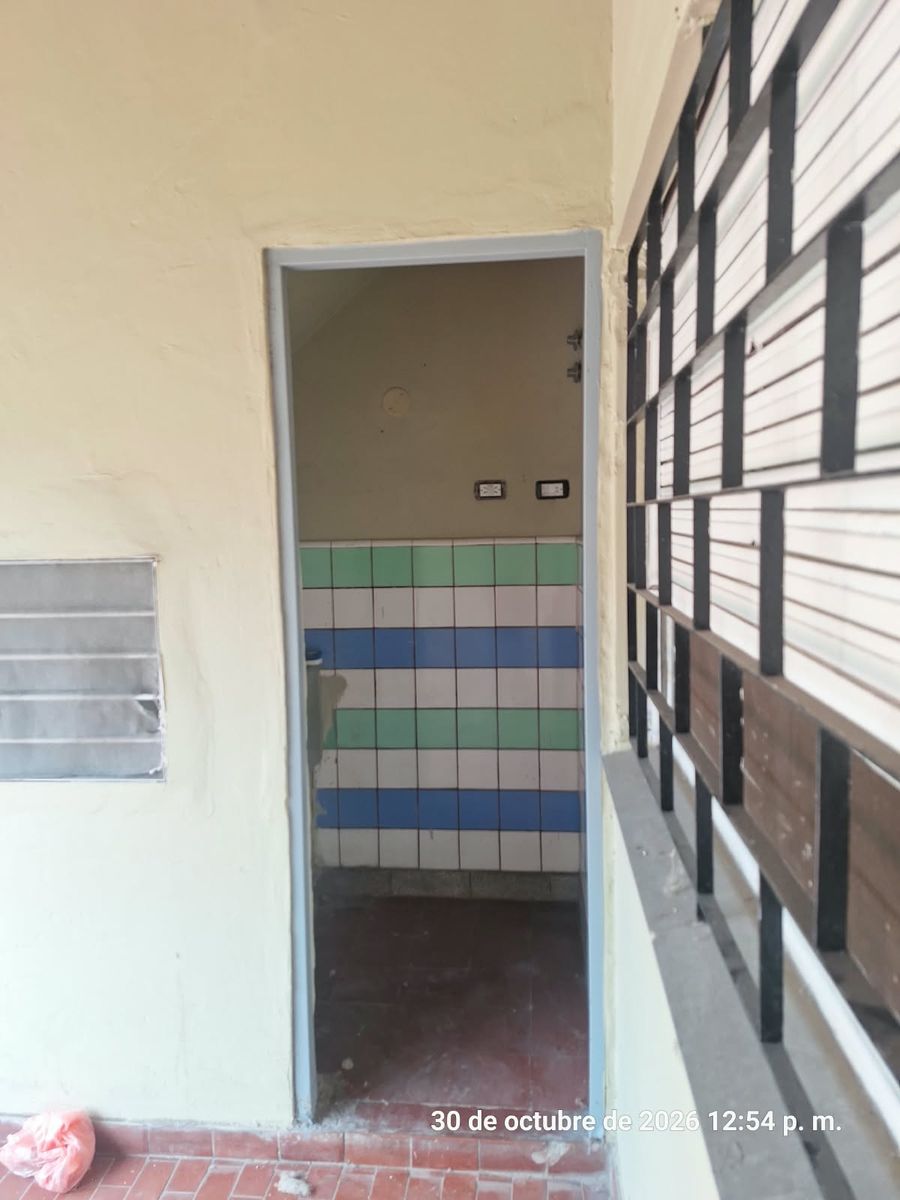 Casa 3 ambientes con patio - 11