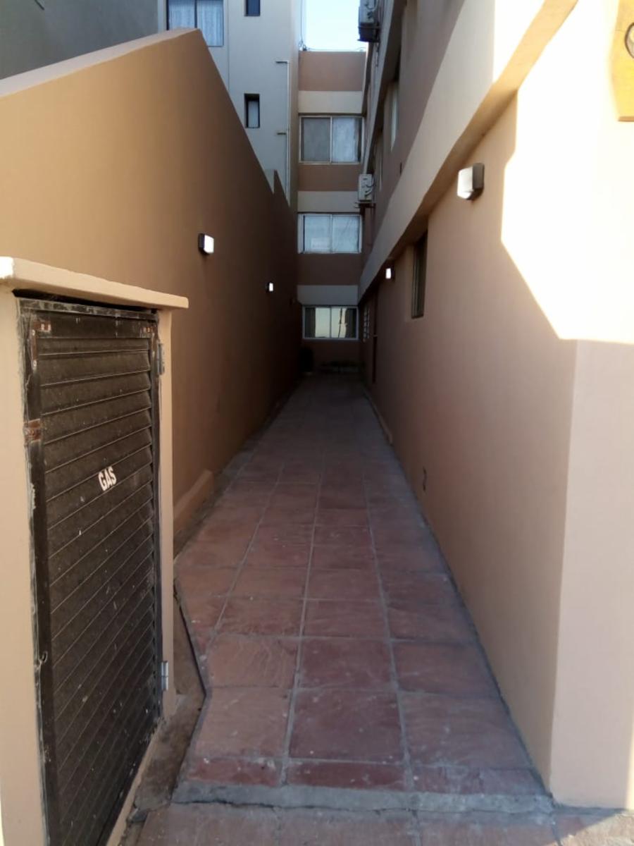 Dpto en edificio frente al Mar - 10