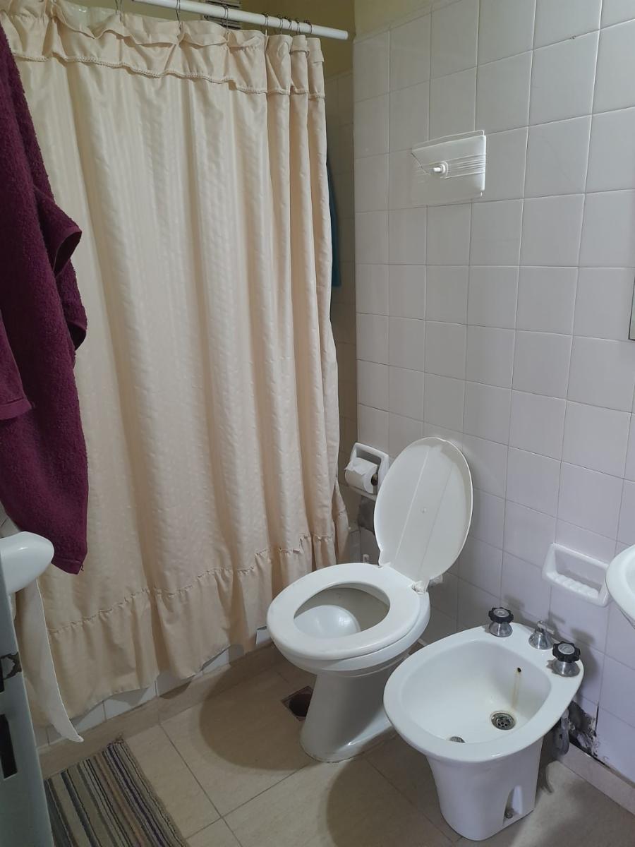 DEPARTAMENTO CENTRICO Y A MTS DEL MAR — foto 4