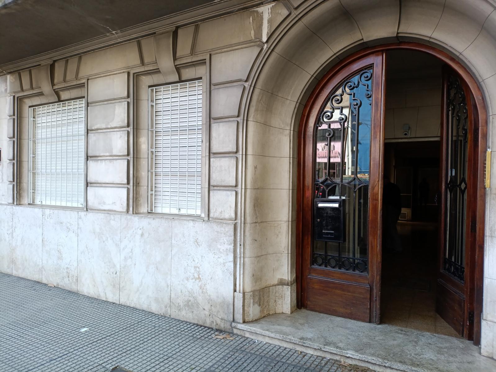 2 DEPARTAMENTOS EN BLOCK EN PLANTA BAJA