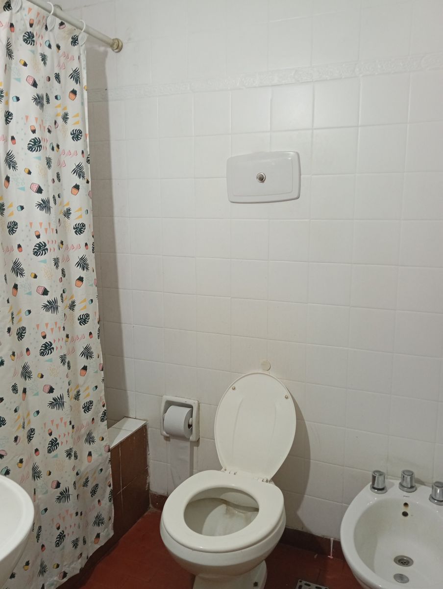 DEPARTAMENTO DE 4 AMBIENTES AMPLIOS CON BALCON — foto 15