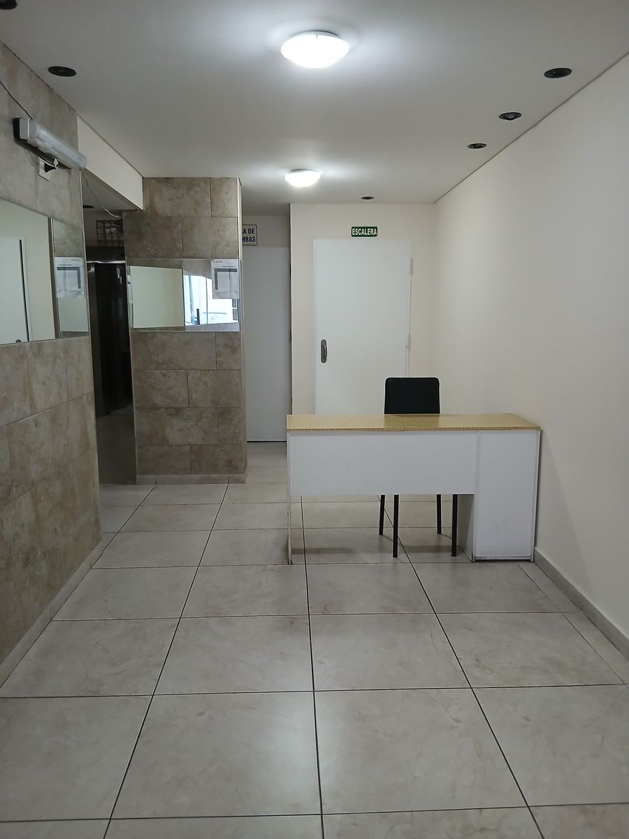 AMPLIO MONOAMBIENTE DIVISIBLE CON BALCON — foto 2