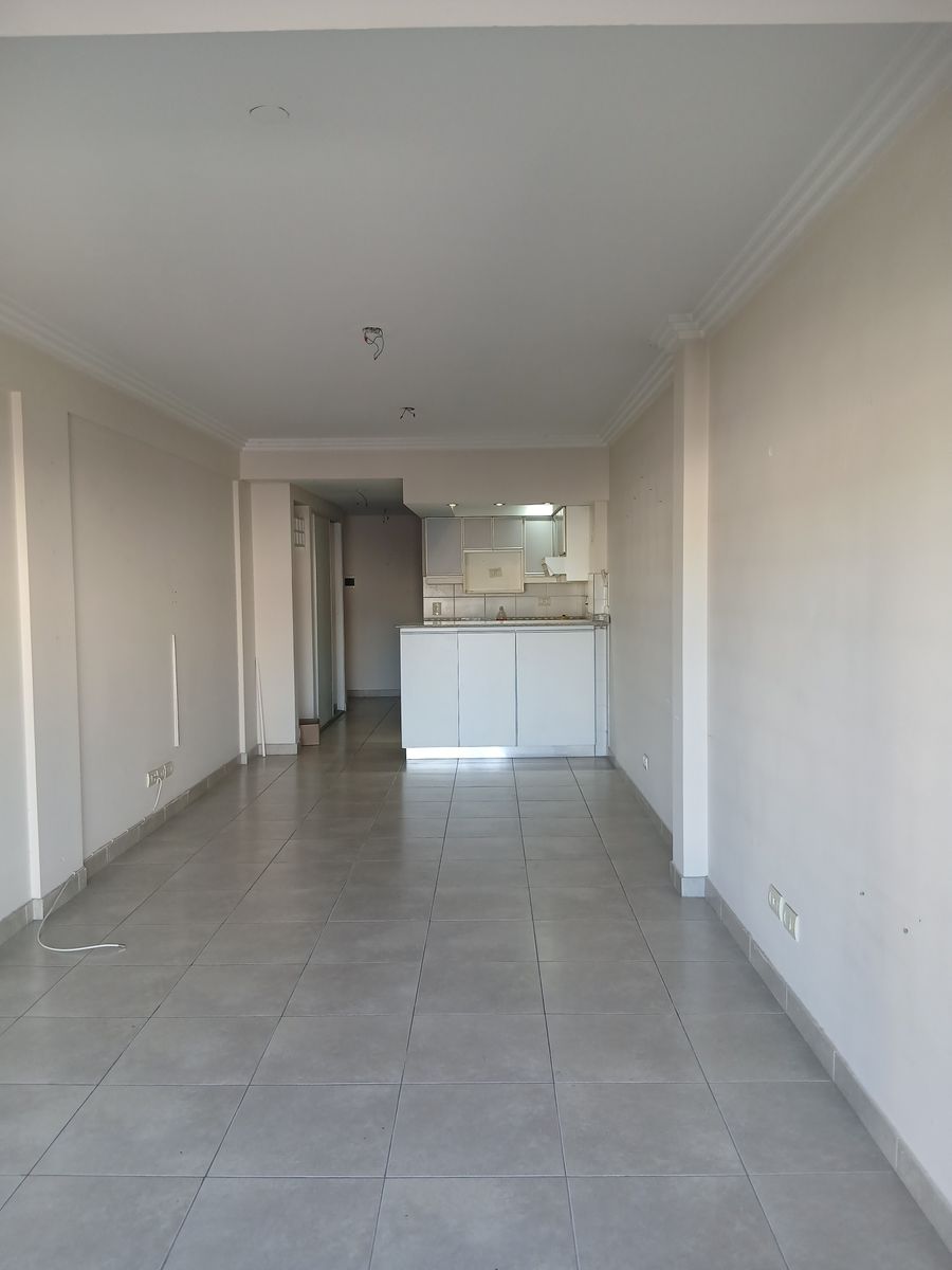 AMPLIO MONOAMBIENTE DIVISIBLE CON BALCON — foto 6