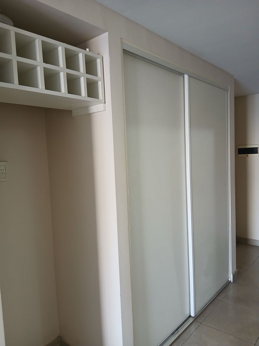 AMPLIO MONOAMBIENTE DIVISIBLE CON BALCON — foto 9