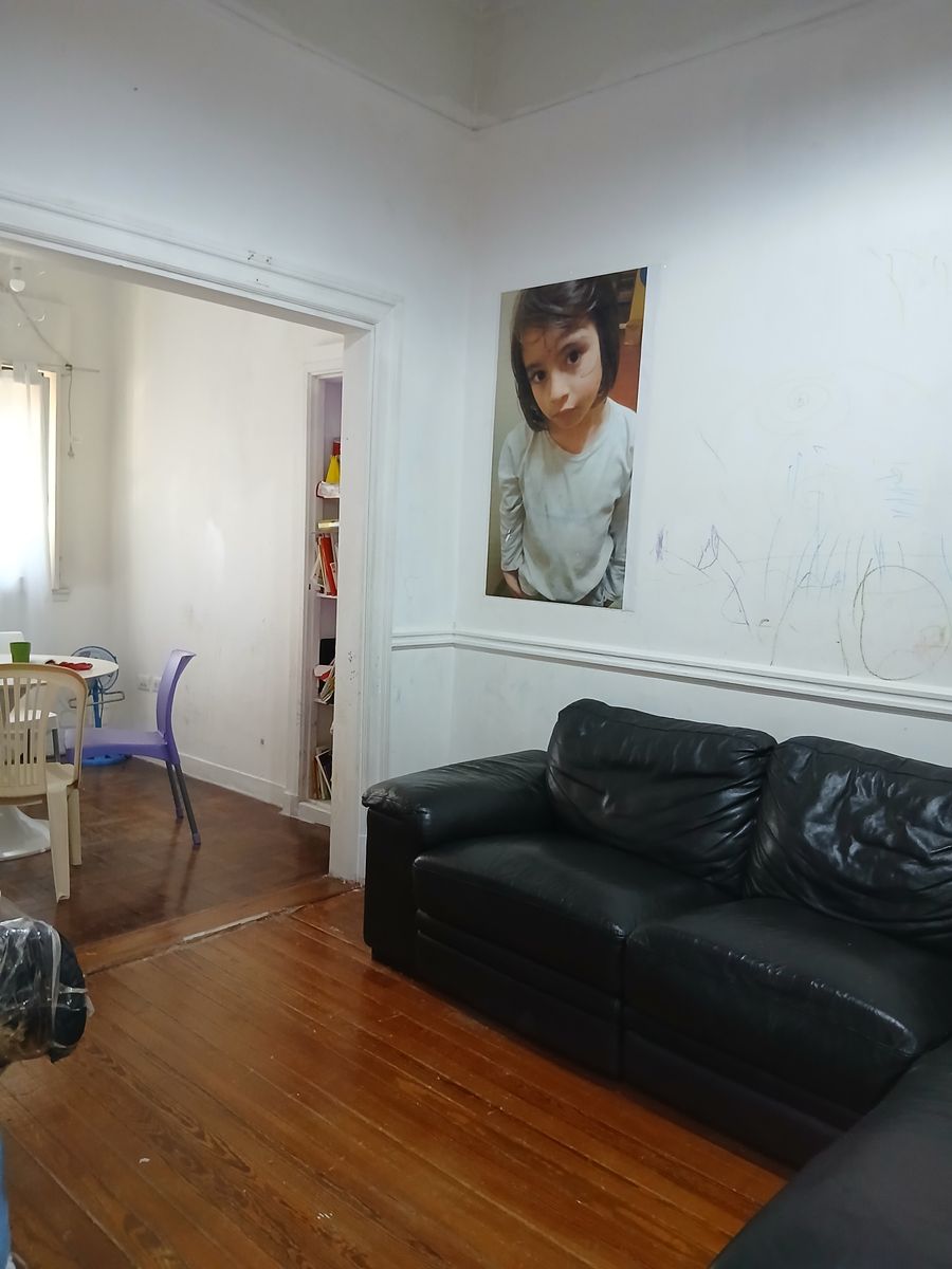 CASA DE 6 AMBIENTES EN FLORESTA — foto 3
