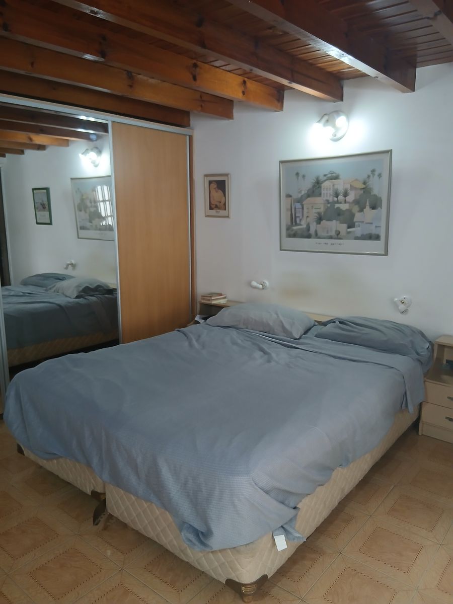 GRAN TIPO CASA DE 4 AMBIENTES CON PATIO Y TERRAZA. — foto 10