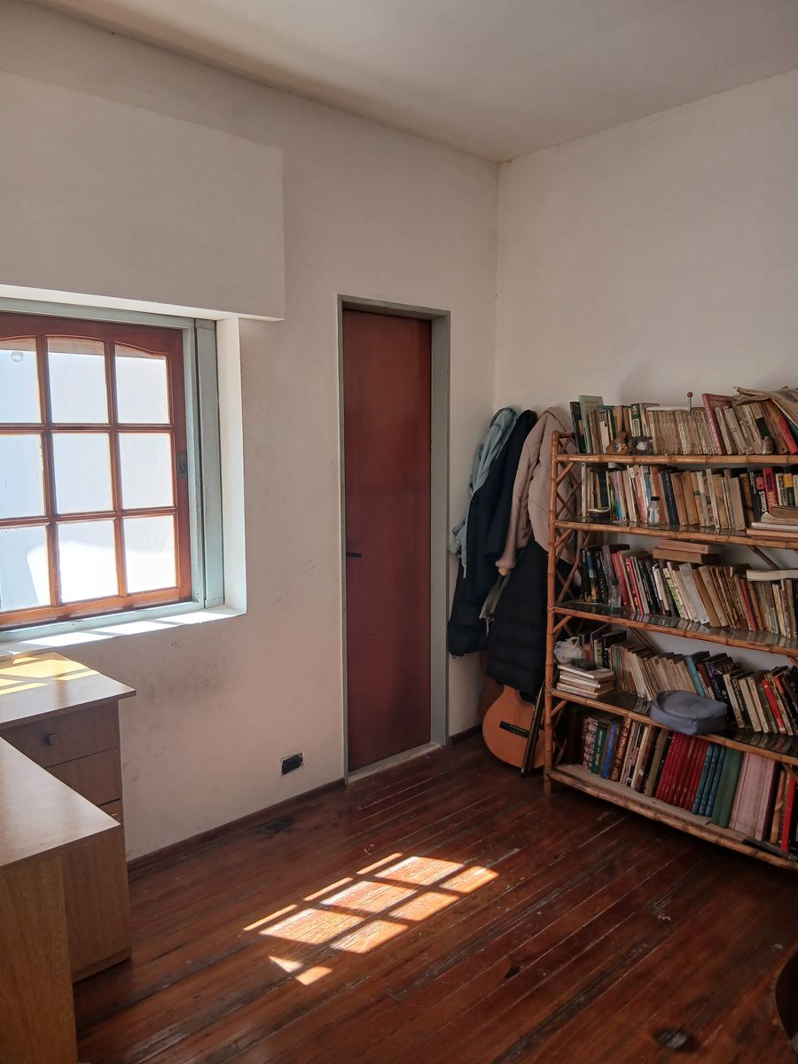 GRAN TIPO CASA DE 4 AMBIENTES CON PATIO Y TERRAZA. — foto 14